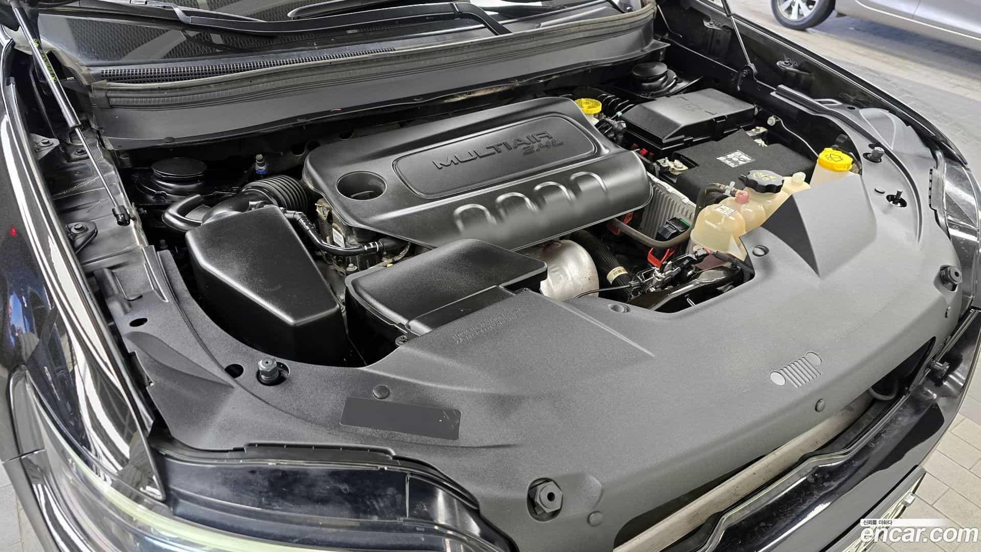 Cherokee Jeep 2020.5-INNER-006