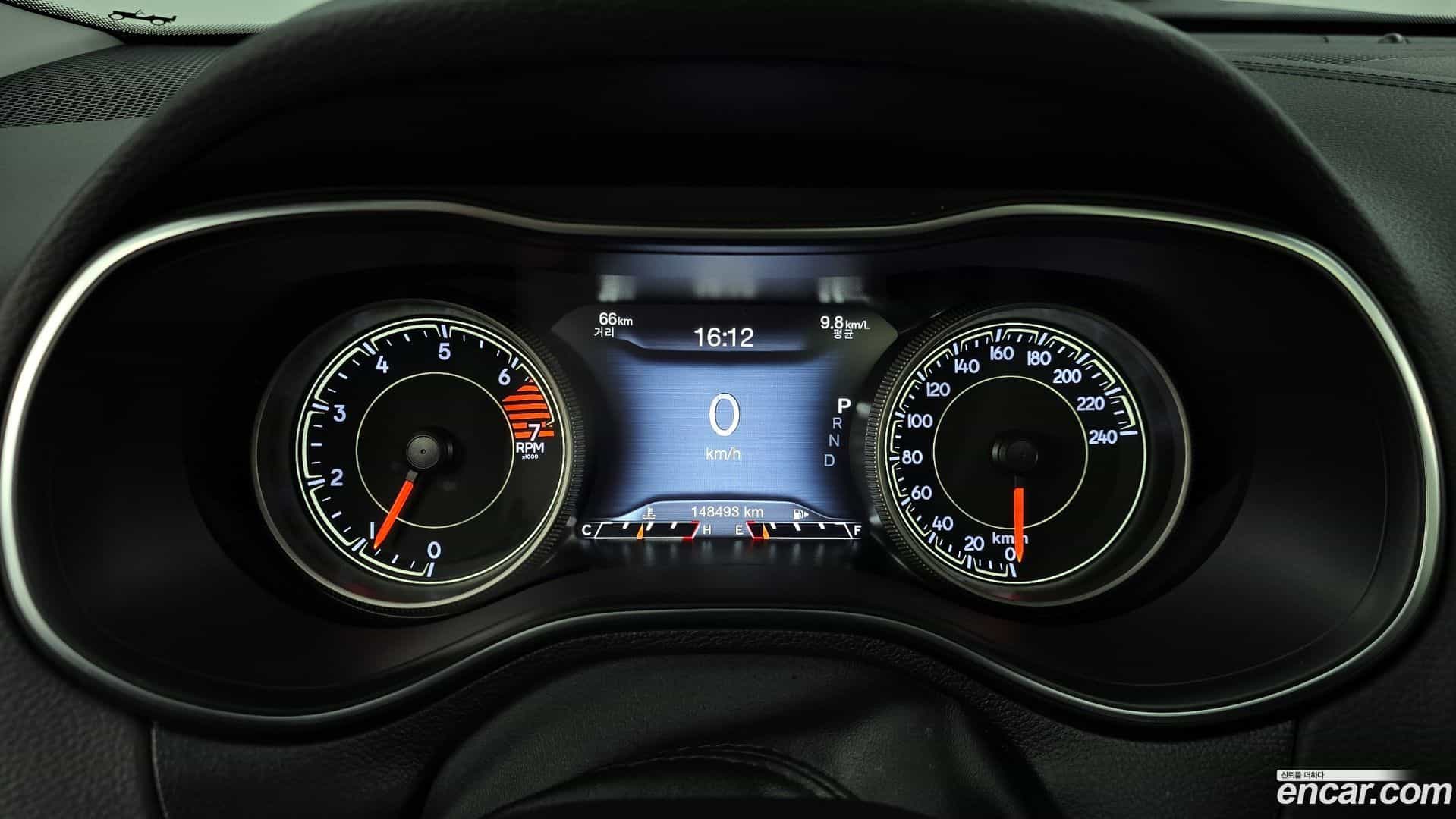 Cherokee Jeep 2020.5-INNER-008