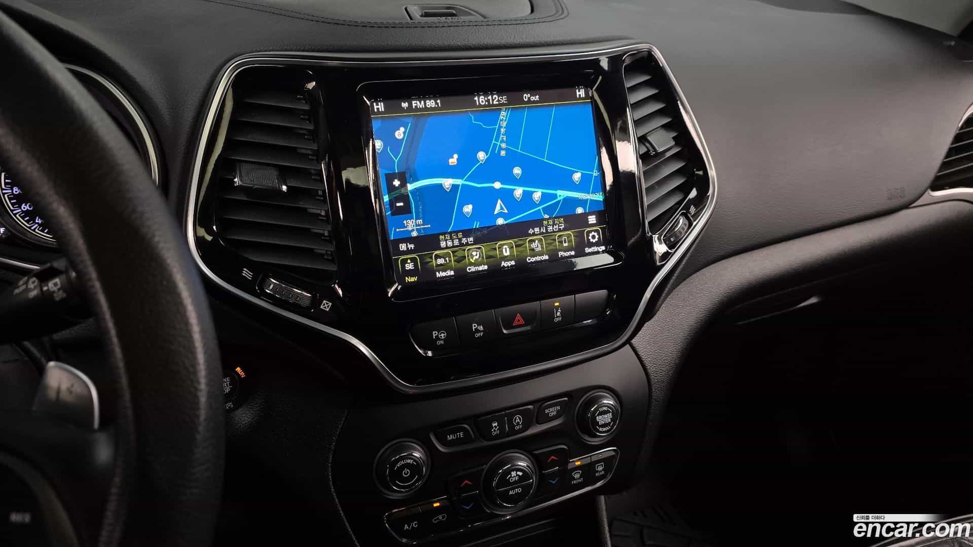 Cherokee Jeep 2020.5-OPTION-018