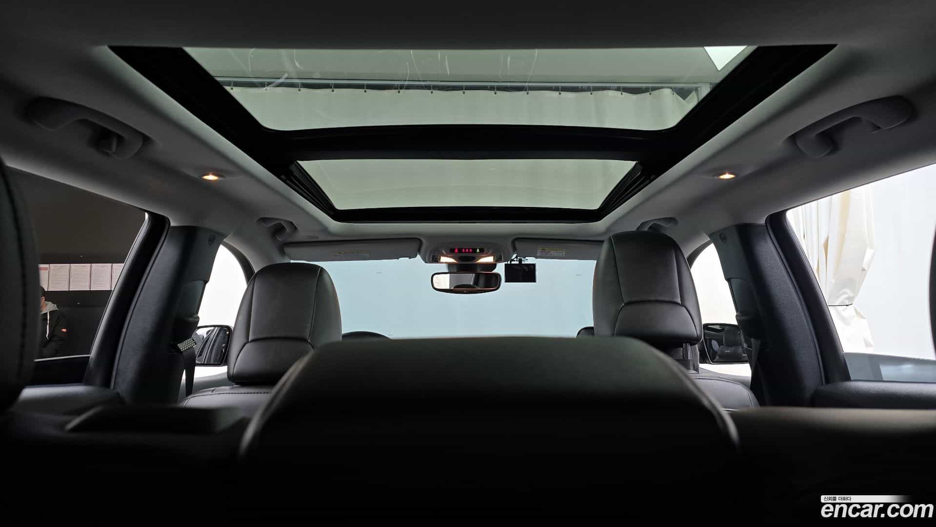 Cherokee Jeep 2020.5-OPTION-023