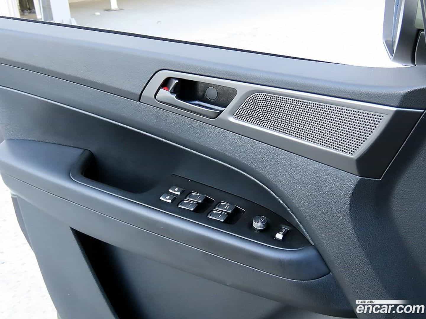 Rexton KG_Mobility_Ssangyong 2023.3-OPTION-017