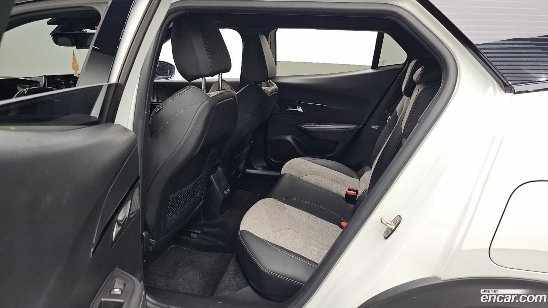 2008 Peugeot 2020.8-OPTION-016