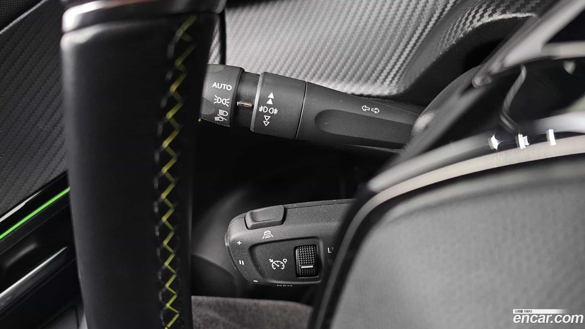 2008 Peugeot 2020.8-OPTION-022