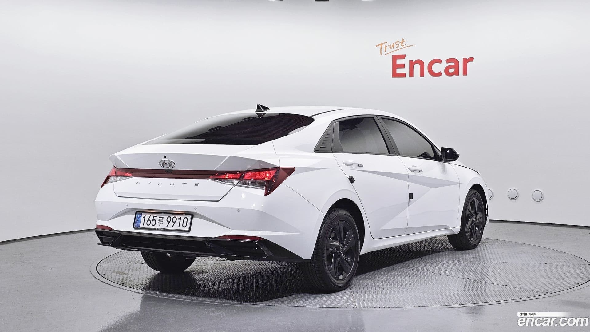 Main__Slider__Photo:AVANTE Hyundai 2022.5-1