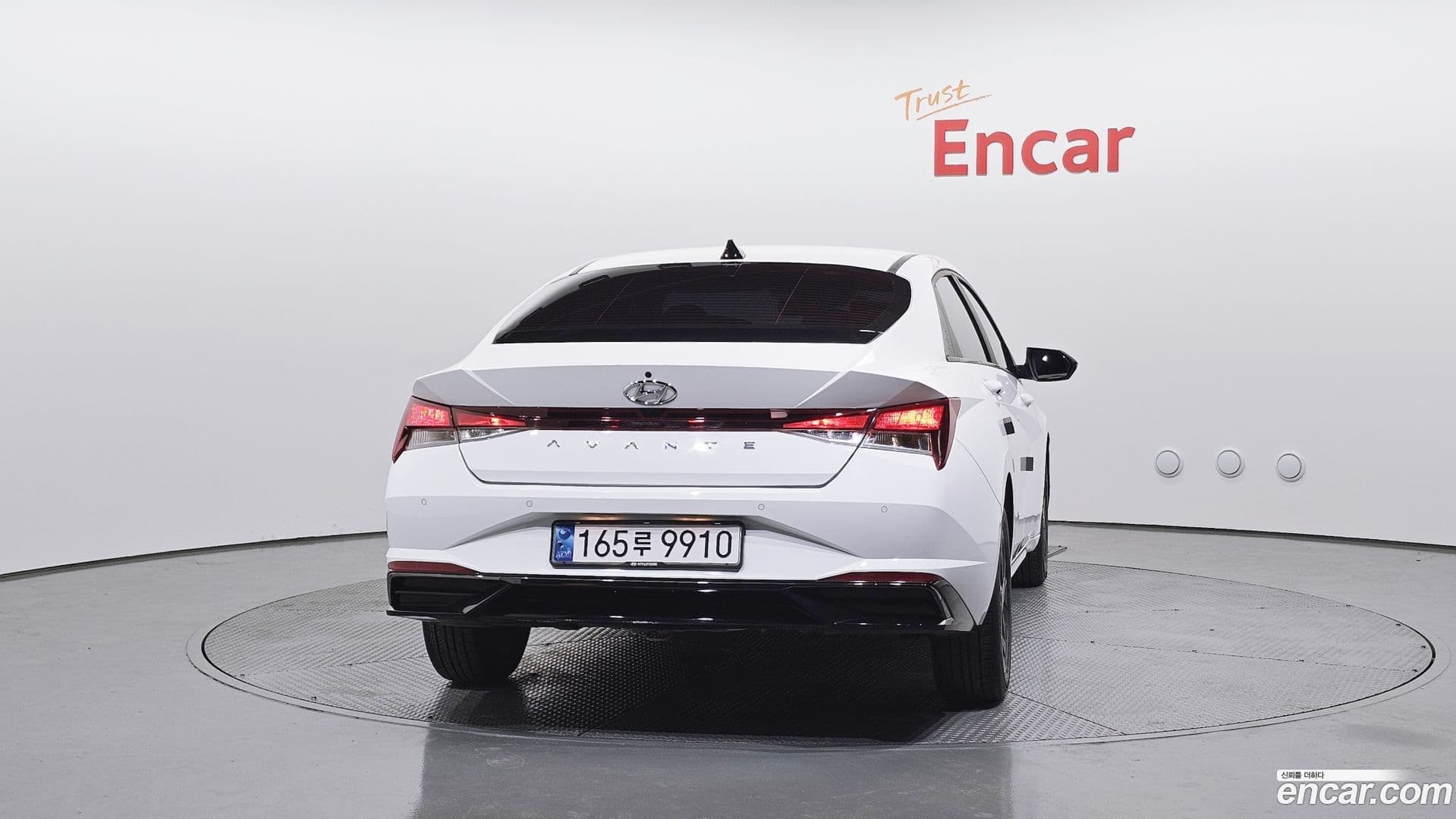 Main__Slider__Photo:AVANTE Hyundai 2022.5-3