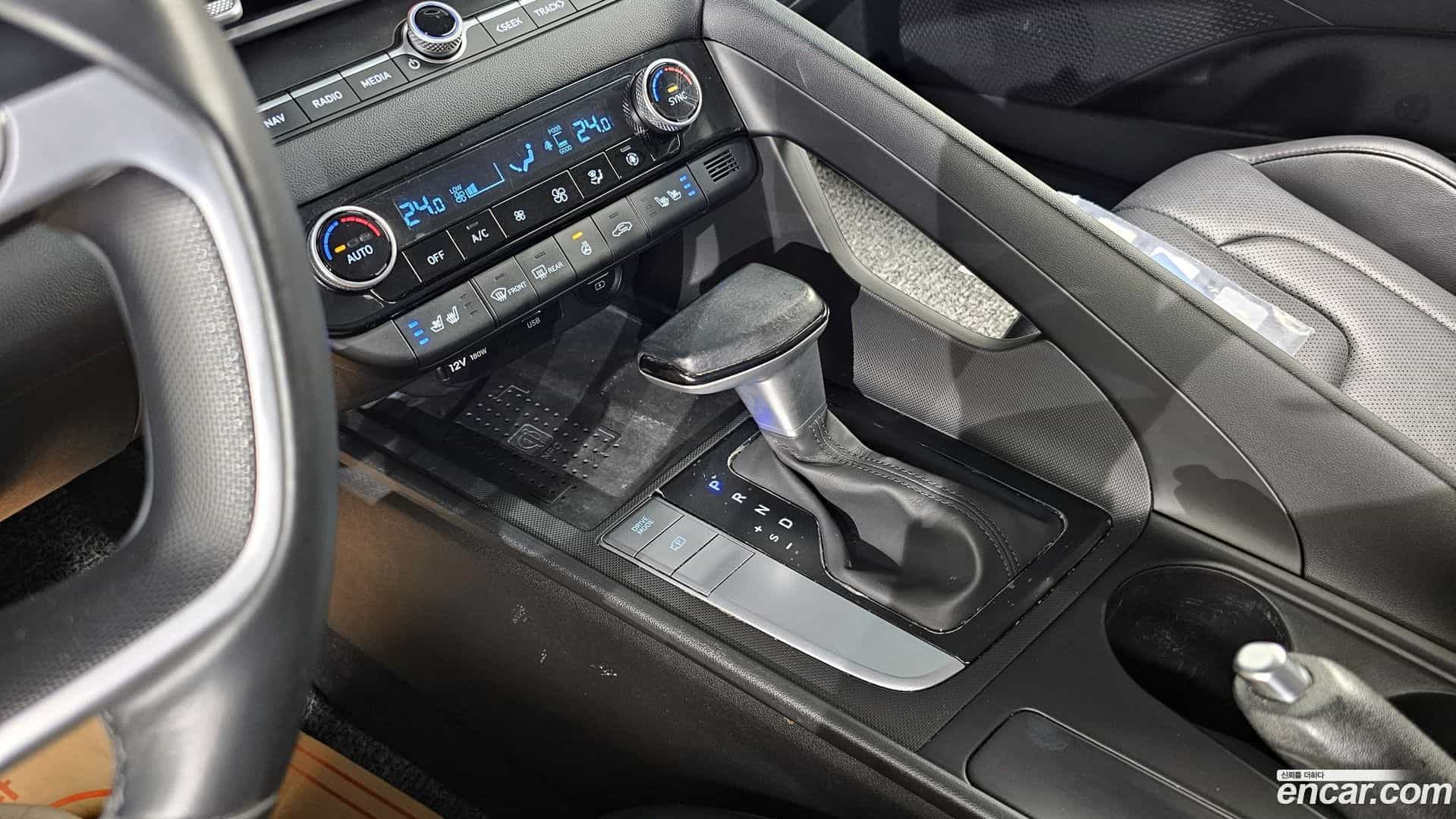 AVANTE Hyundai 2022.5-INNER-009