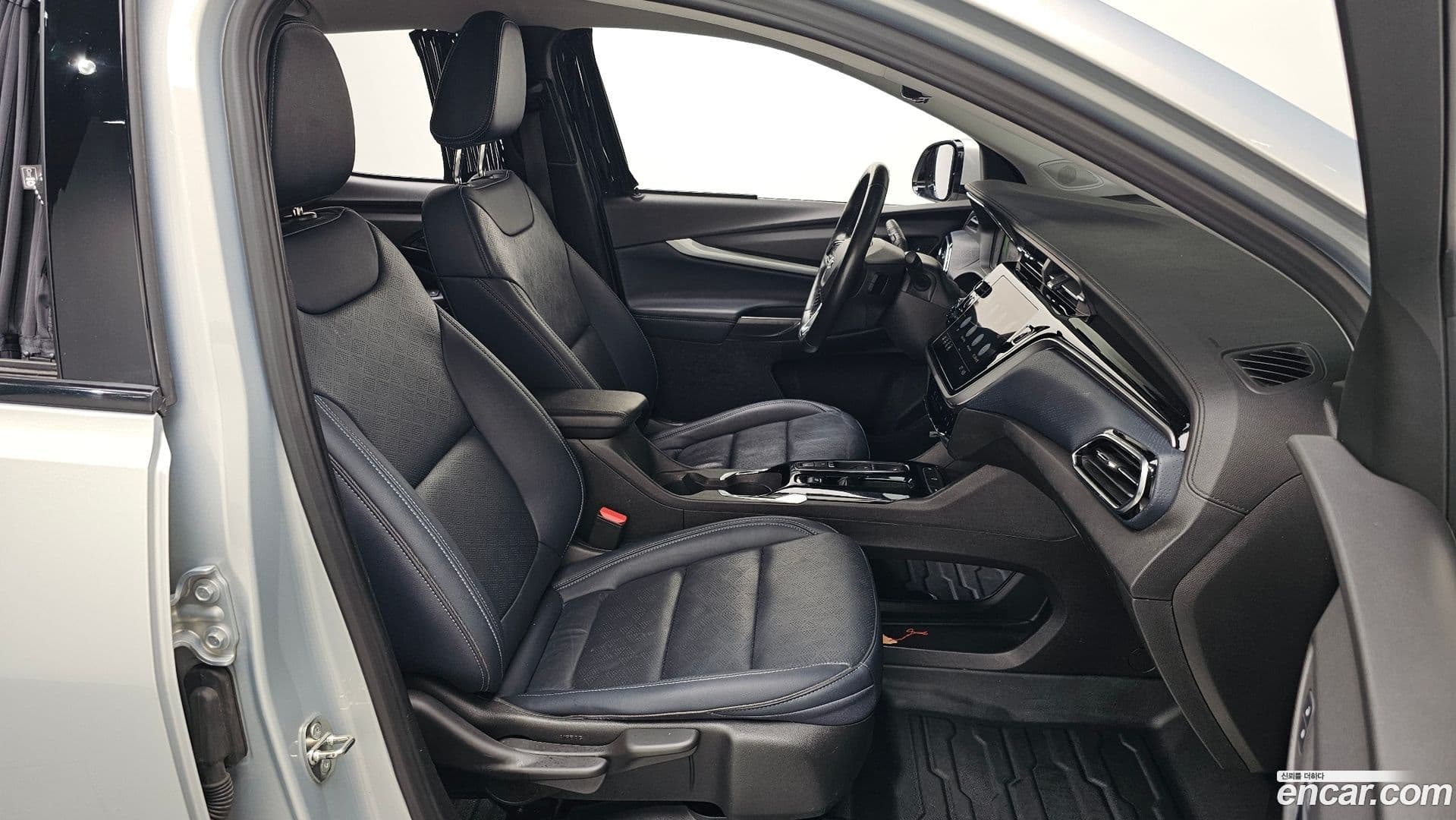 Main__Slider__Photo:볼트 EUV ChevroletGMDaewoo 2022.8-11