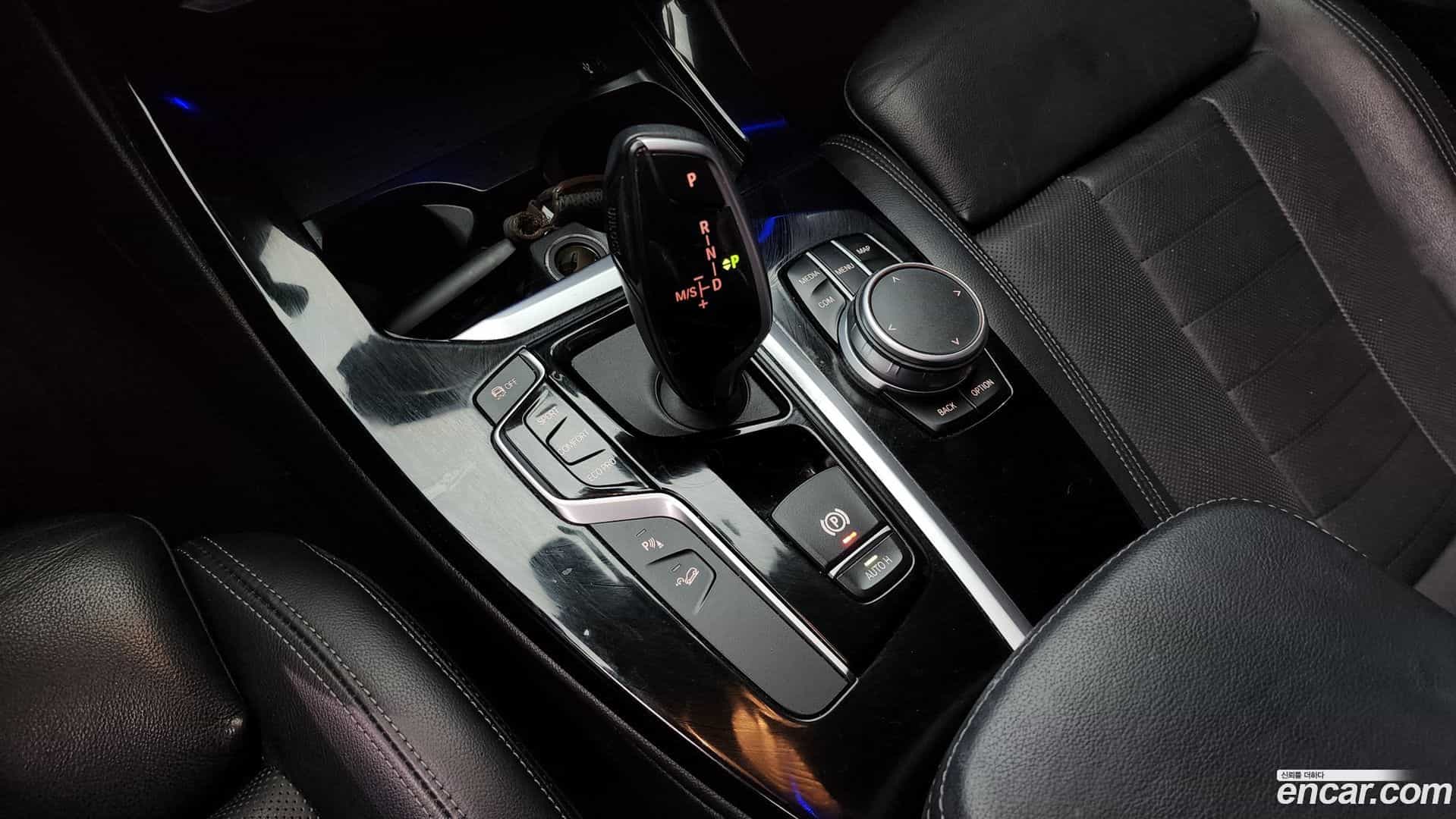 X3 BMW 2021.1-INNER-009