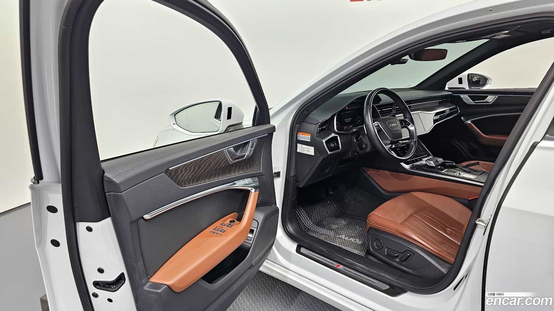 A6 Audi 2023.1-INNER-010