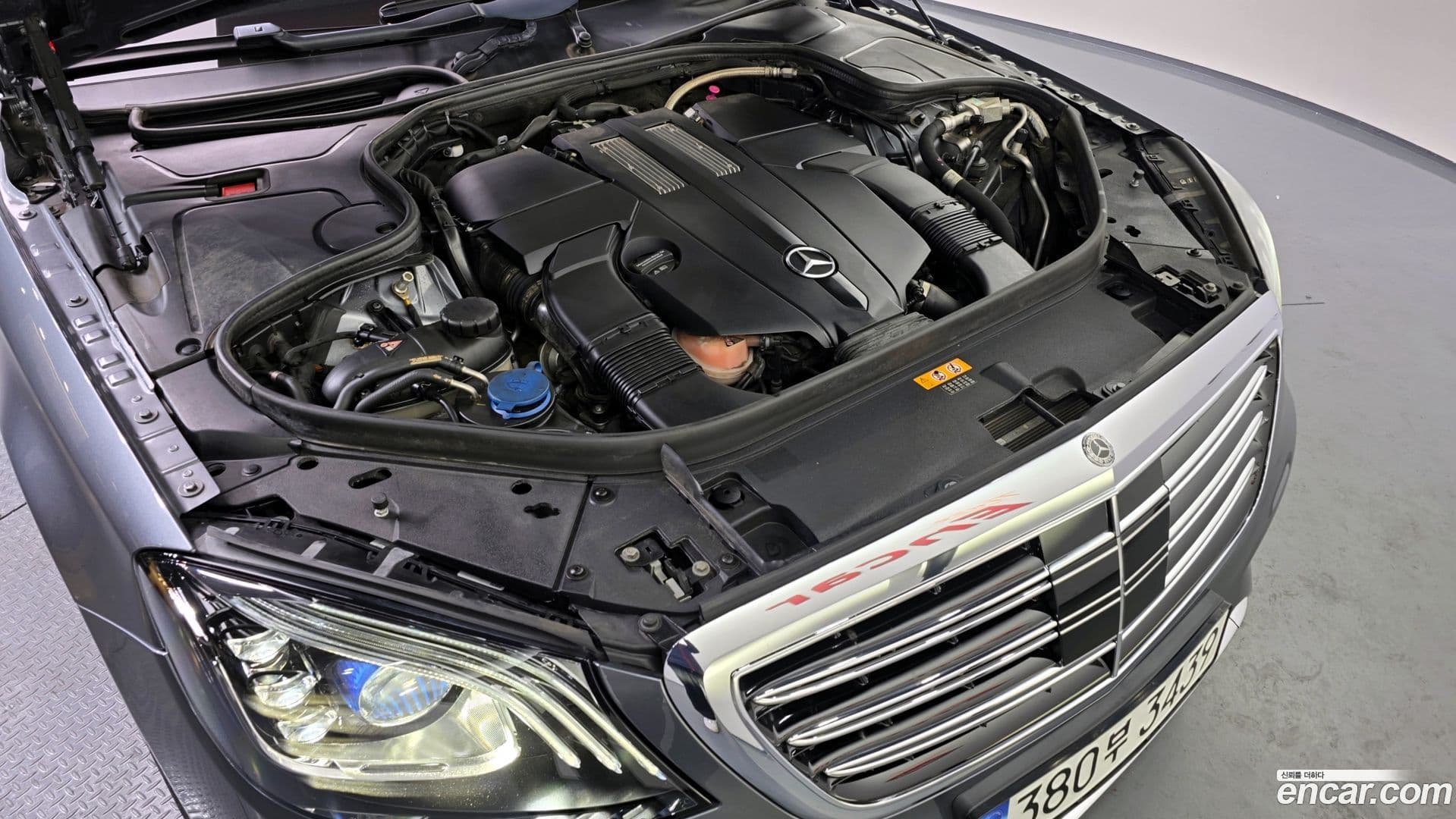 Main__Slider__Photo:S-Class Mercedes-Benz 2020.11-5