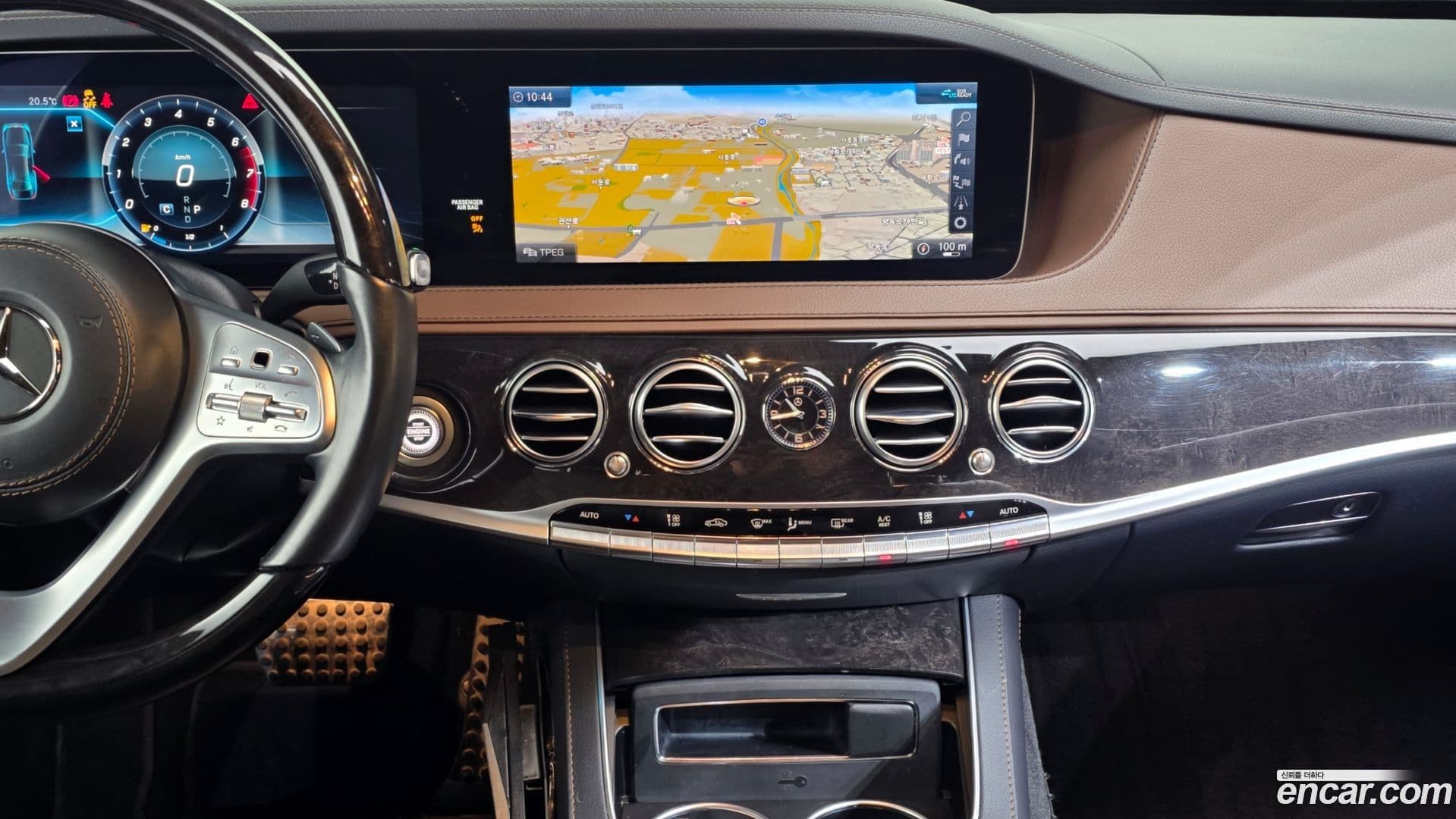 Main__Slider__Photo:S-Class Mercedes-Benz 2020.11-13