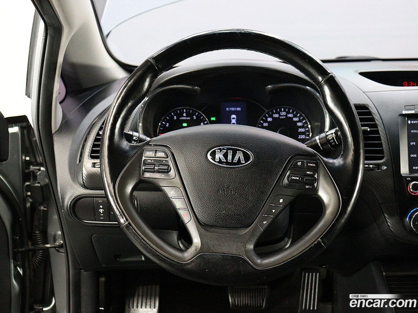 Main__Slider__Photo:K3 Kia 2014.7-16