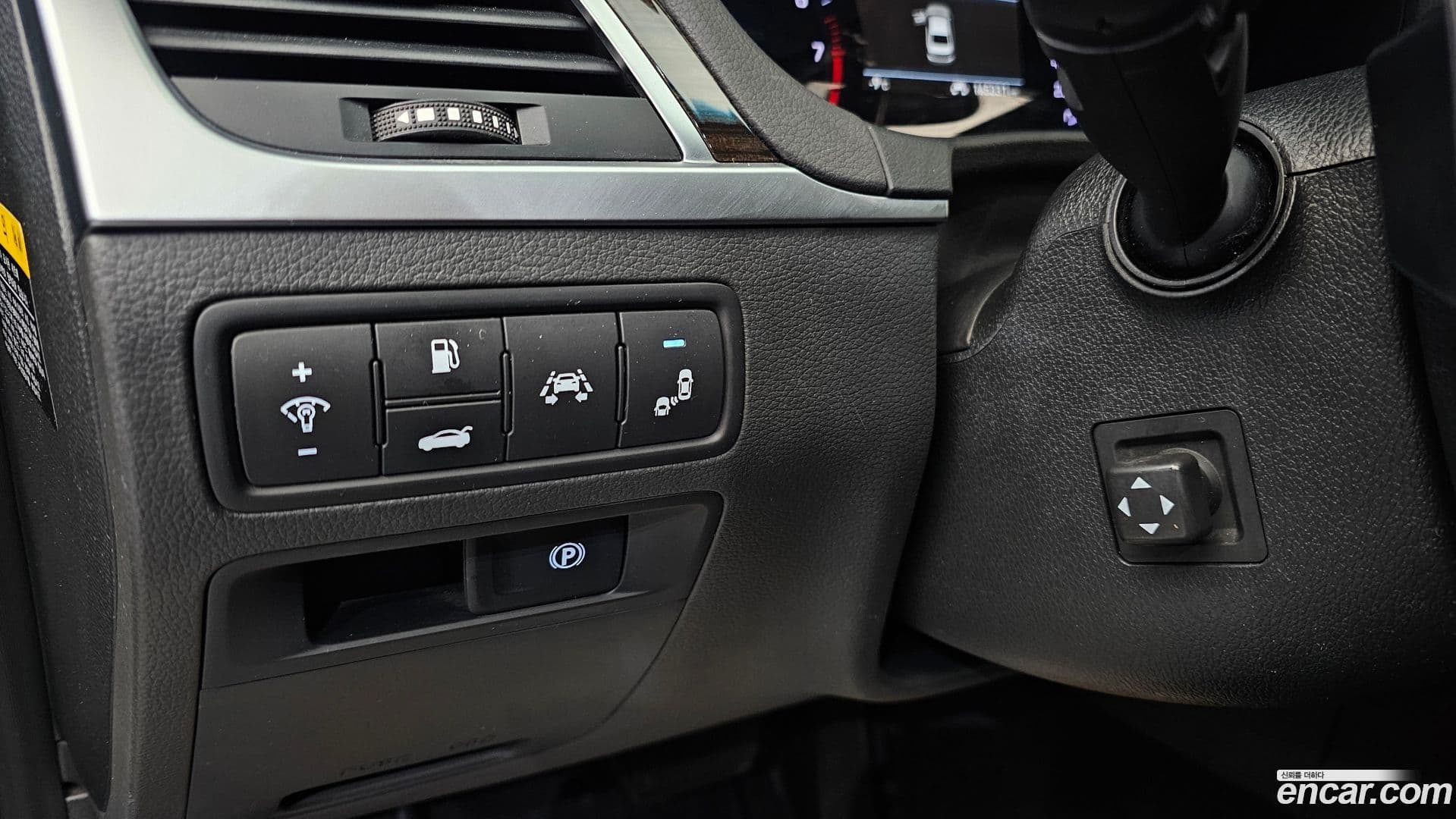 Main__Slider__Photo:G80 Genesis 2019.10-12