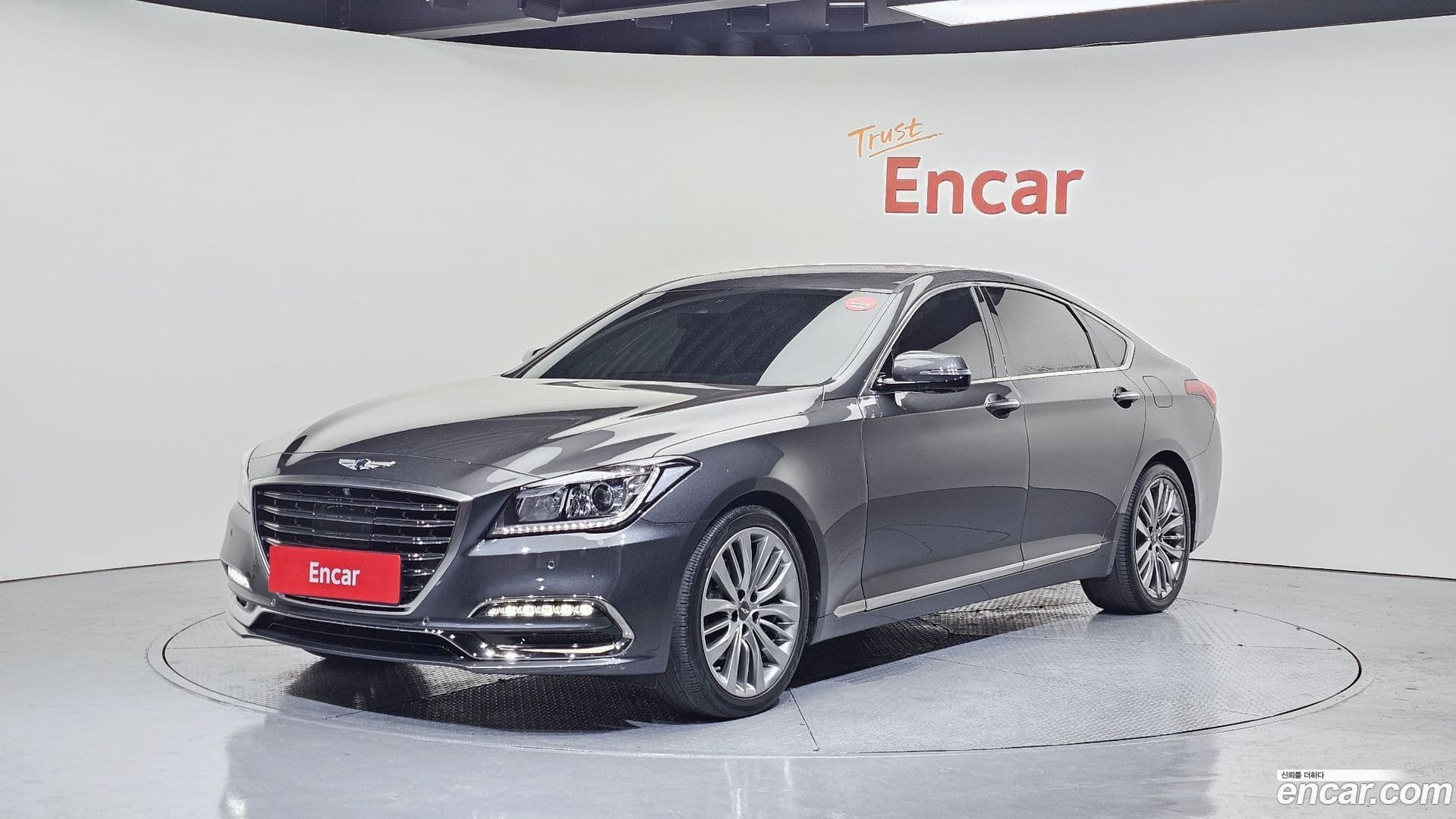 Main__Slider__Photo:G80 Genesis 2019.4-0