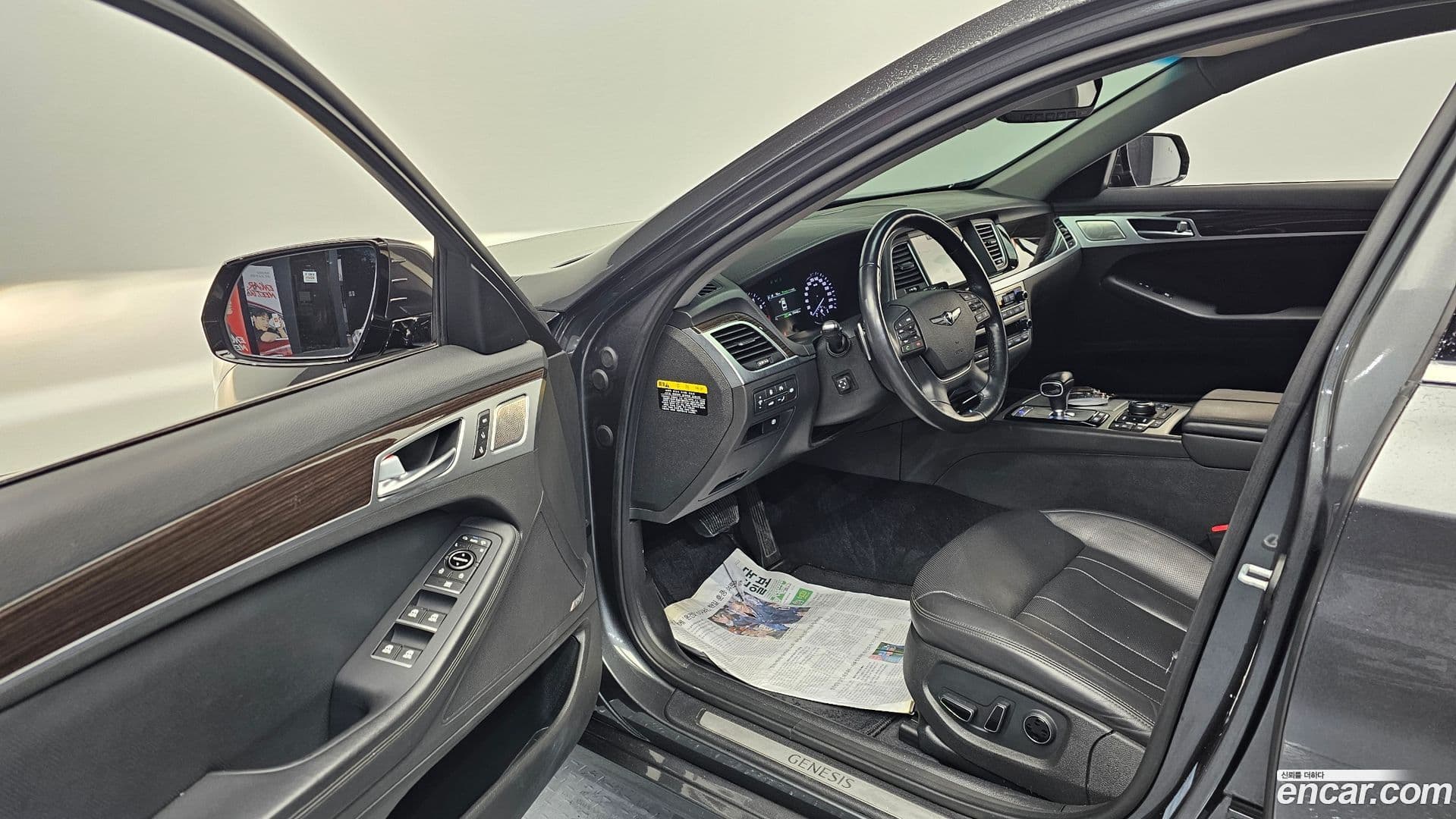 Main__Slider__Photo:G80 Genesis 2019.4-9