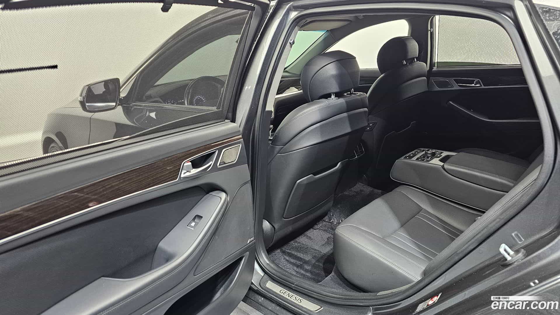 G80 Genesis 2019.4-OPTION-015