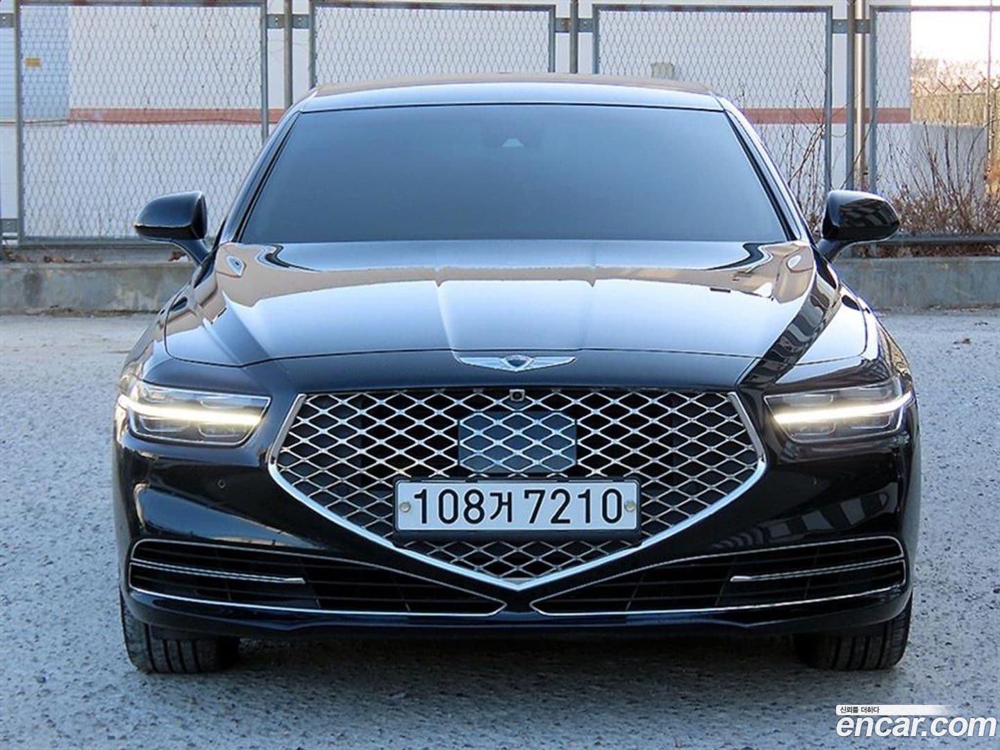 Main__Slider__Photo:G90 Genesis 2019.11-0