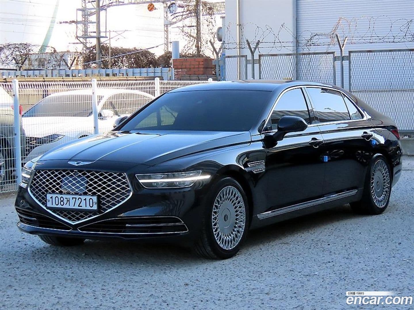 Main__Slider__Photo:G90 Genesis 2019.11-1