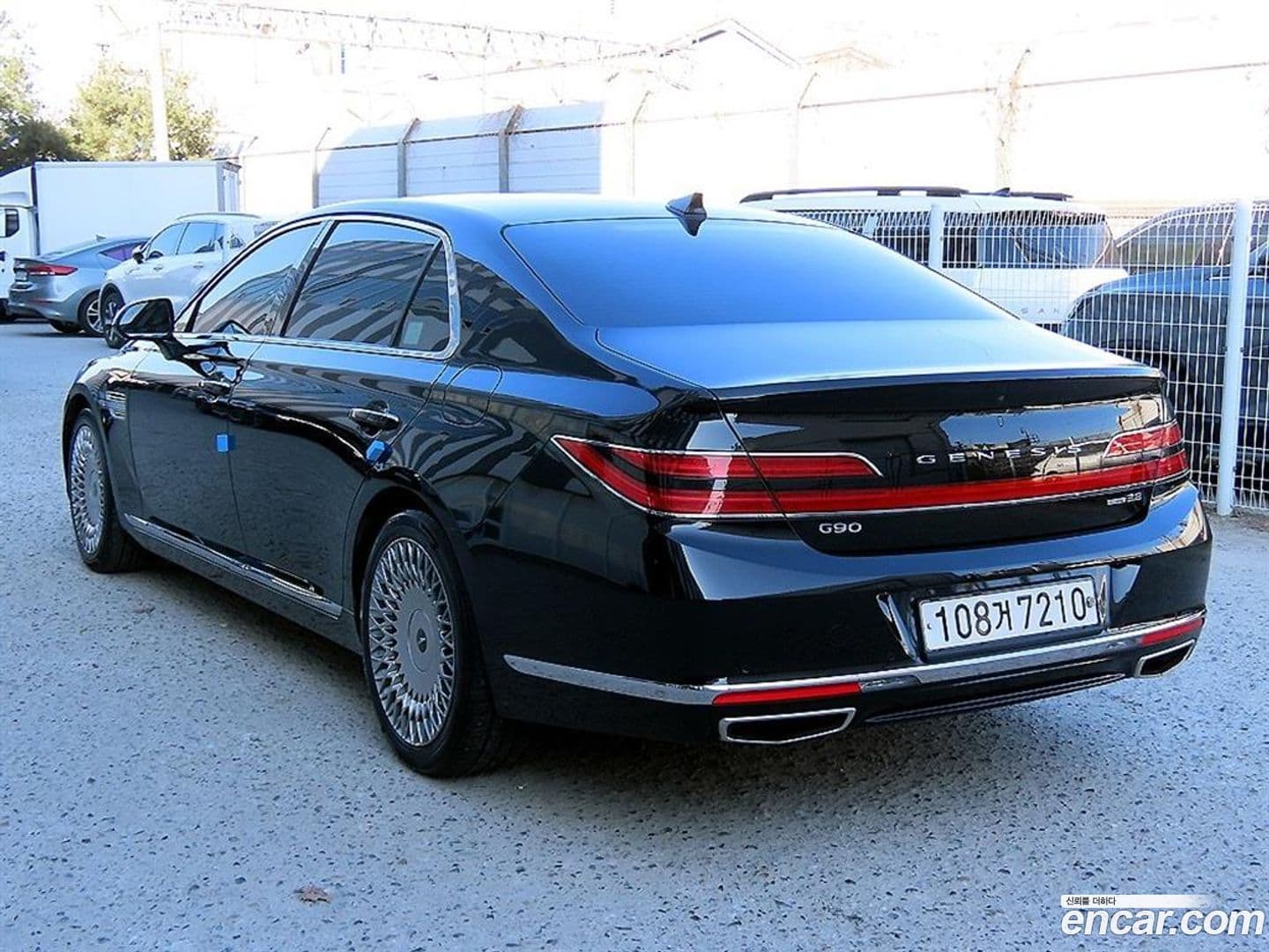 Main__Slider__Photo:G90 Genesis 2019.11-2