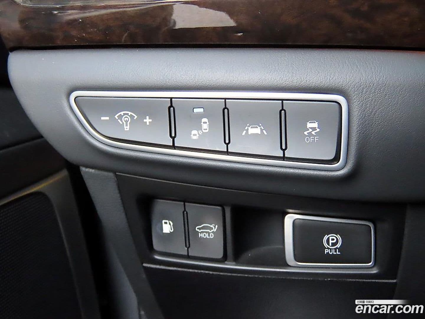 Main__Slider__Photo:G90 Genesis 2019.11-16