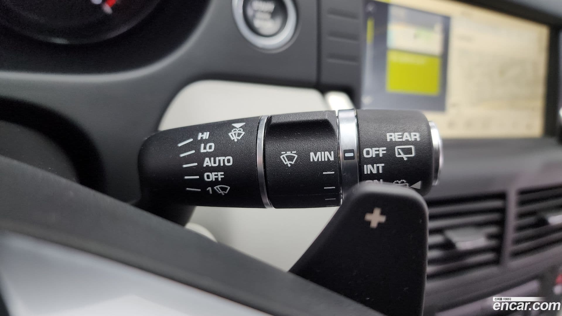 Main__Slider__Photo:Discovery Sport Land Rover 2017.1-16