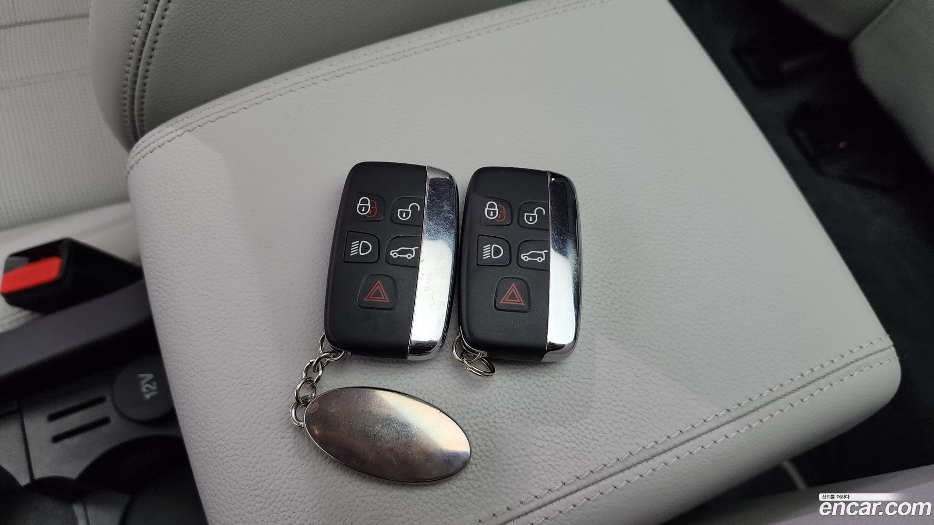 Main__Slider__Photo:Discovery Sport Land Rover 2017.1-17