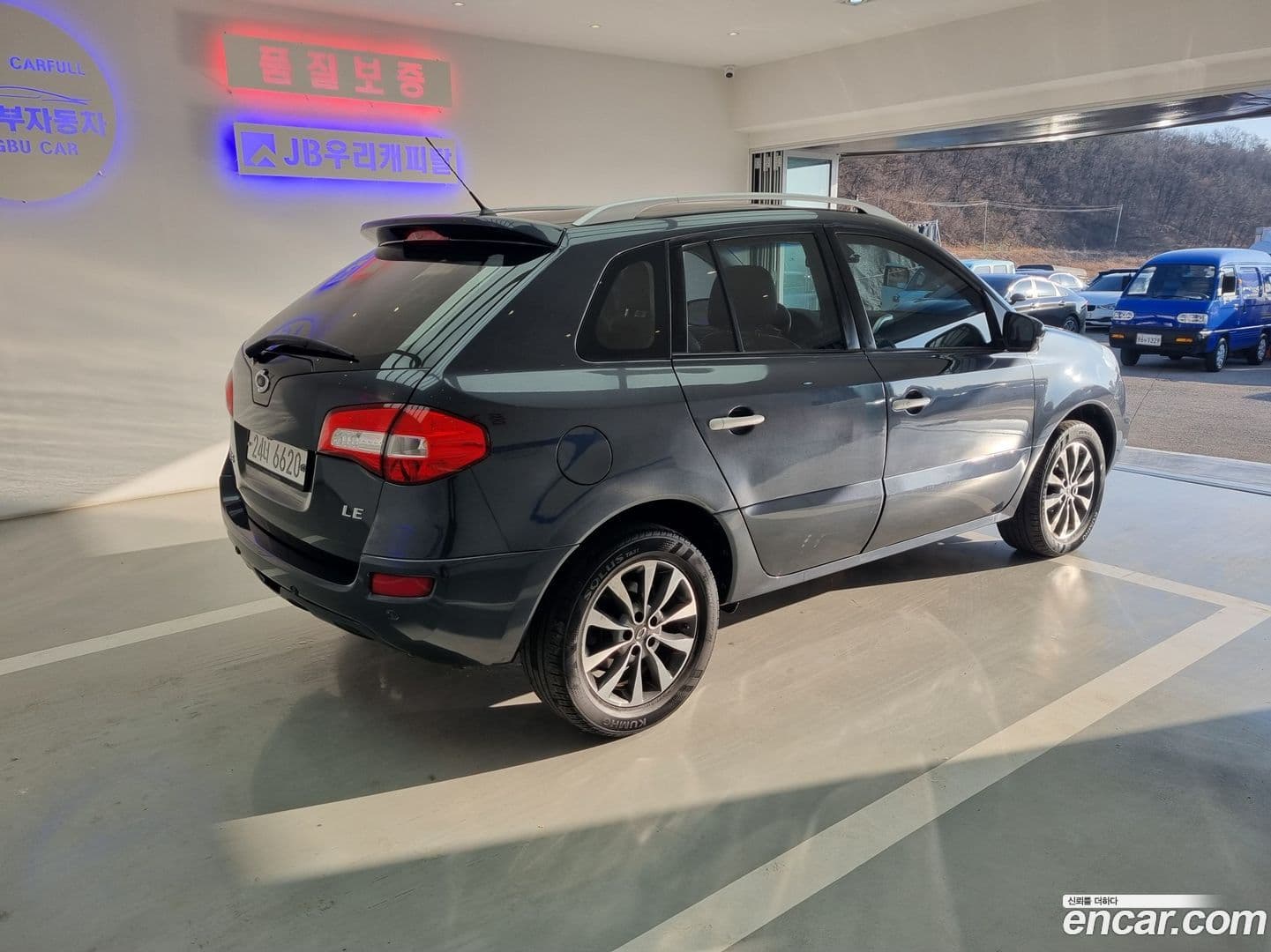 Main__Slider__Photo:QM5 Renault-KoreaSamsung 2012.3-17