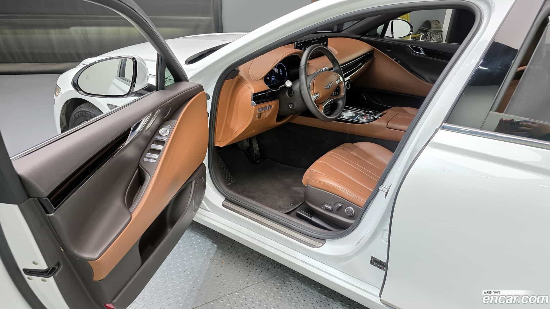 G80 Genesis 2021.10-INNER-010