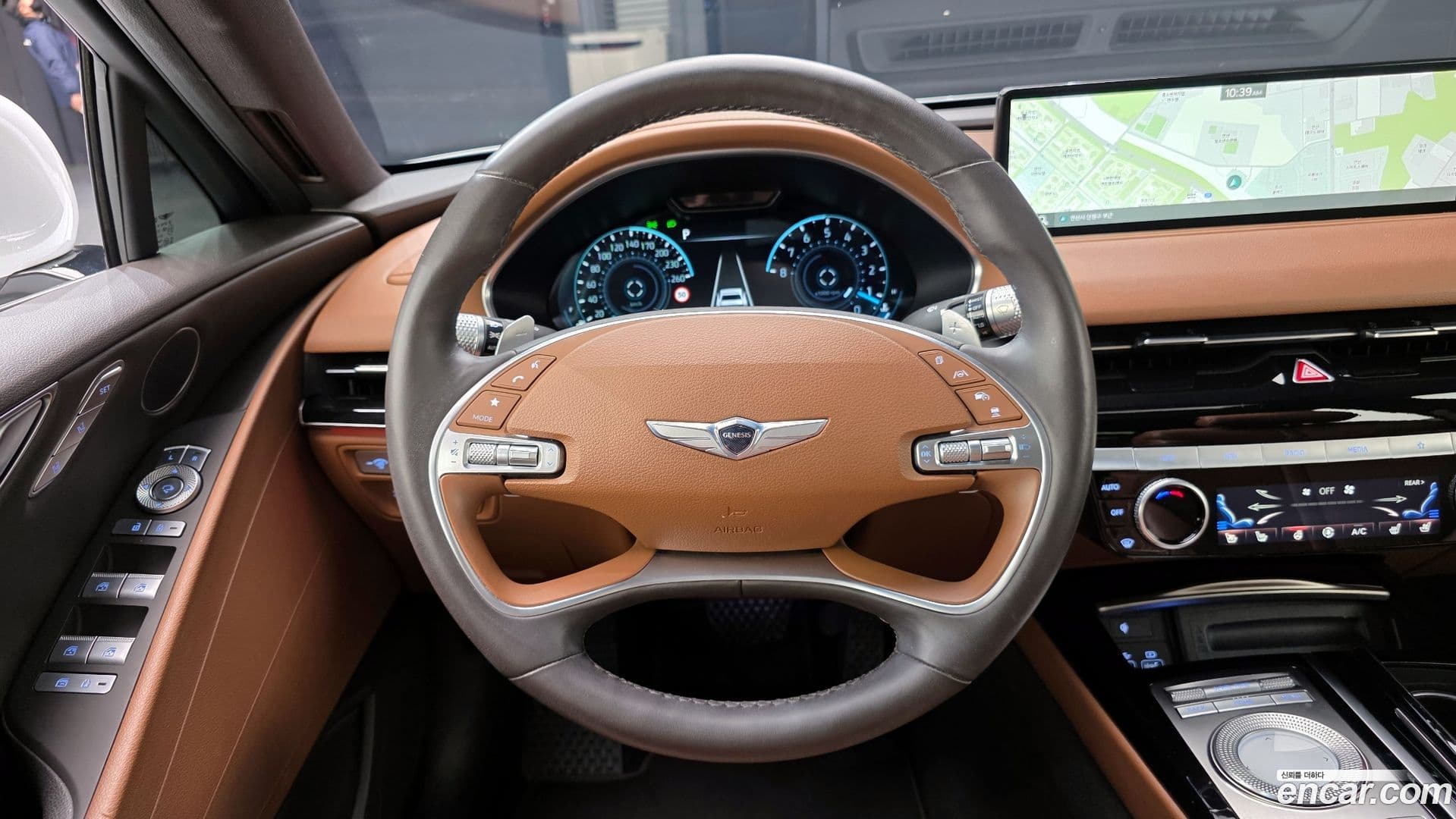 Main__Slider__Photo:G80 Genesis 2021.10-12