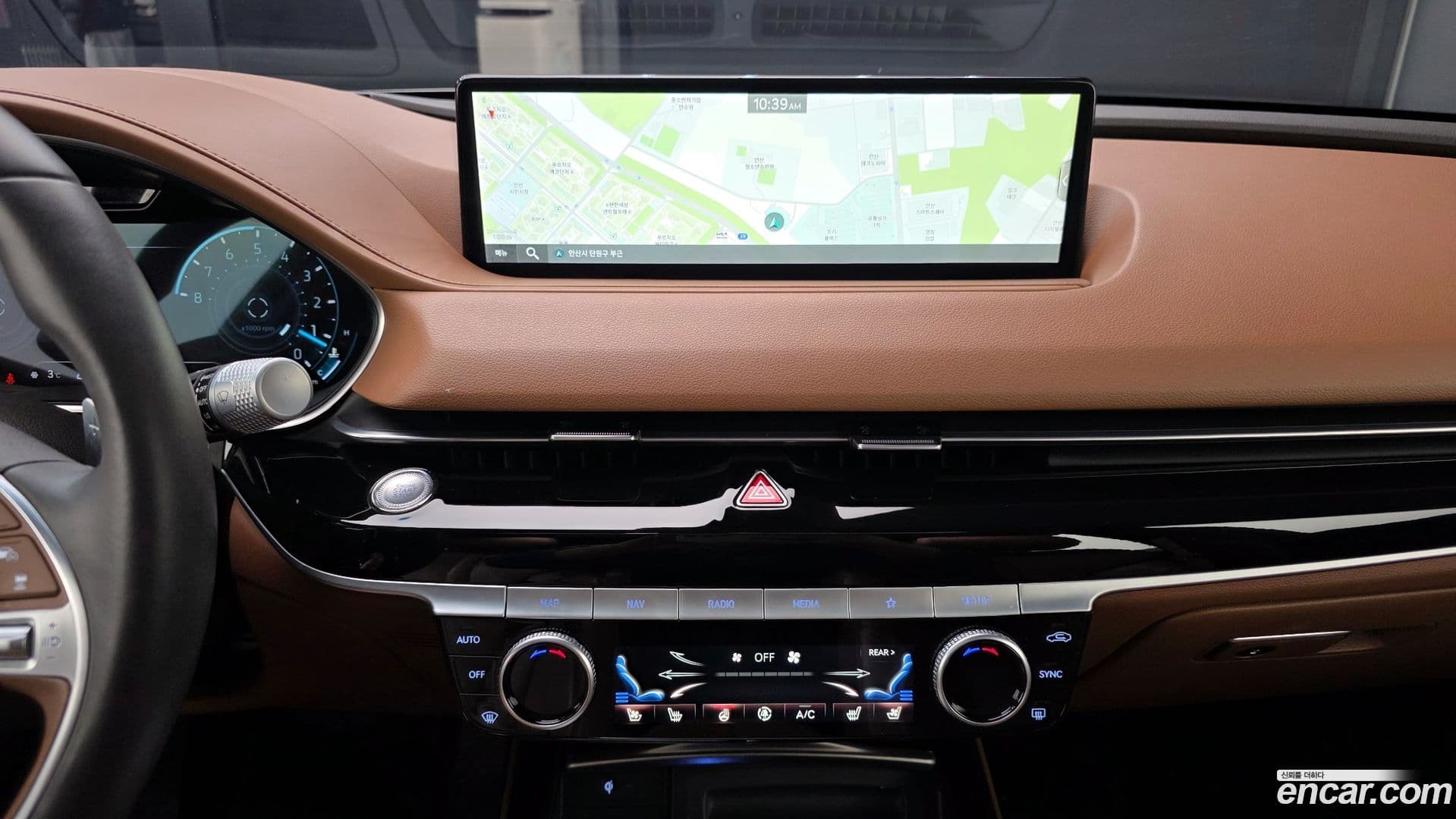 Main__Slider__Photo:G80 Genesis 2021.10-18