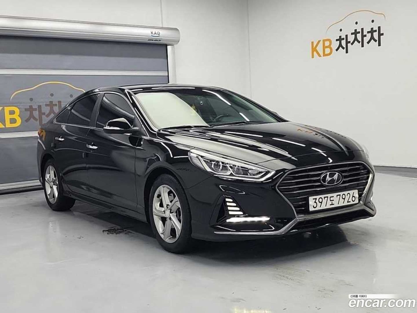 Main__Slider__Photo:Sonata Hyundai 2018.0-2