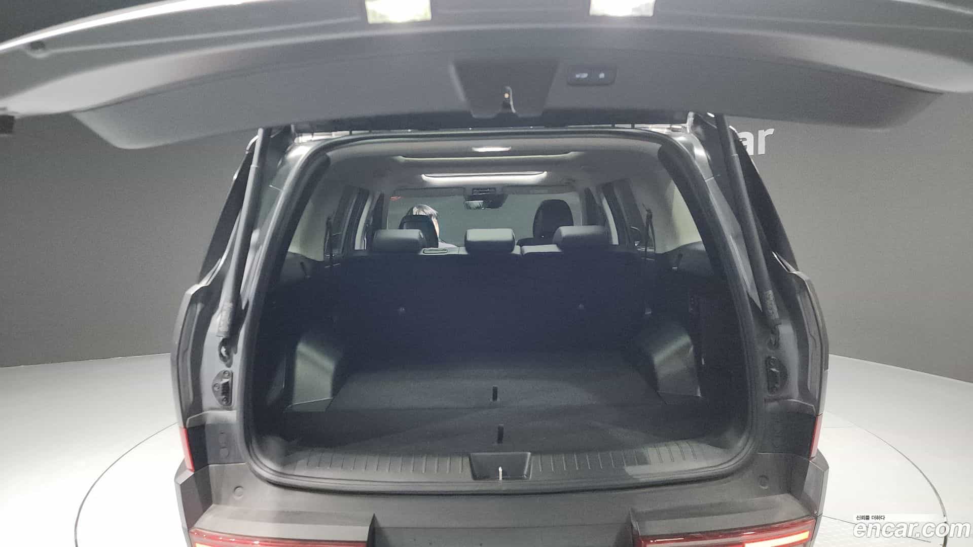 Santafe Hyundai 2023.9-OPTION-024