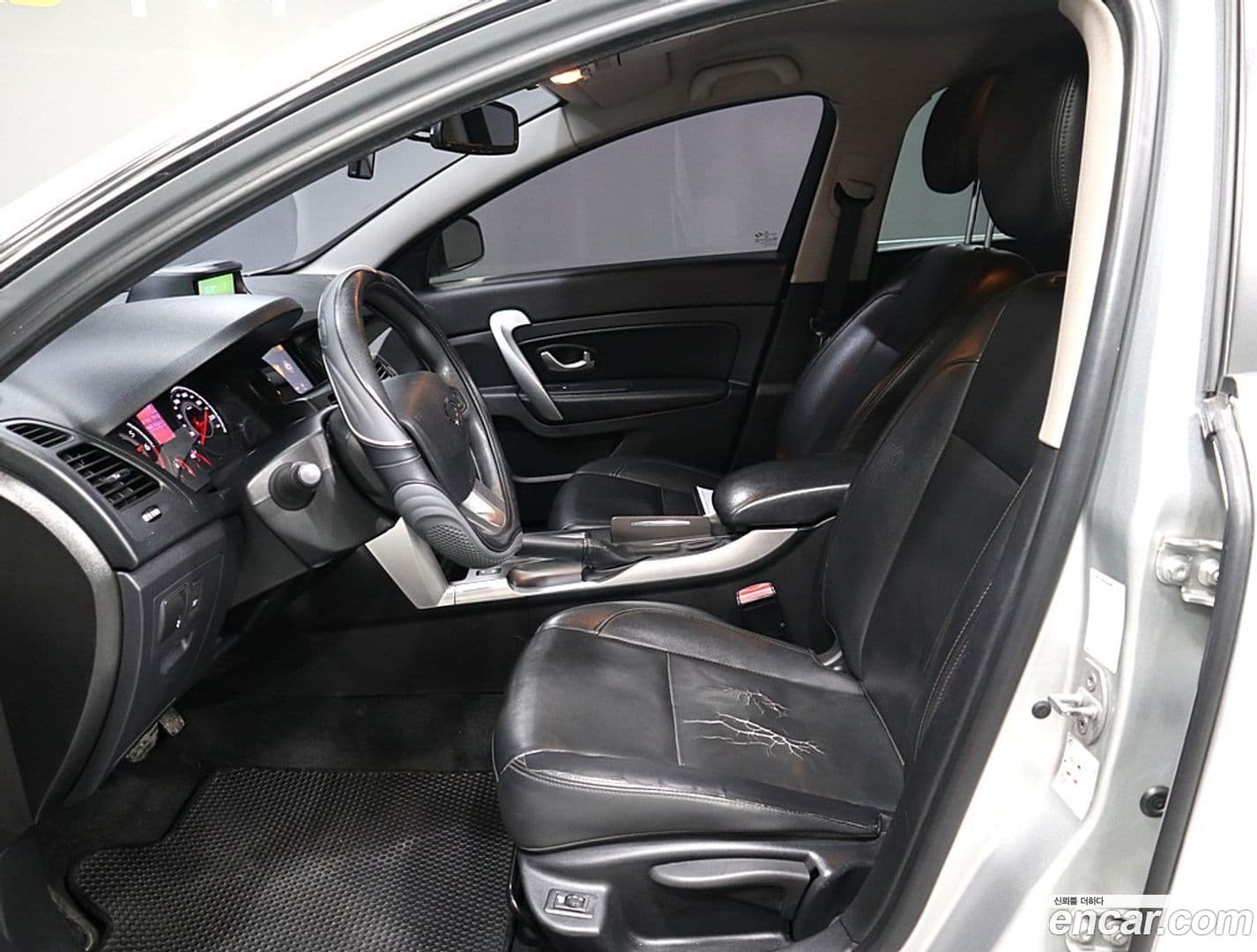 Main__Slider__Photo:SM5 Renault-KoreaSamsung 2016.4-14