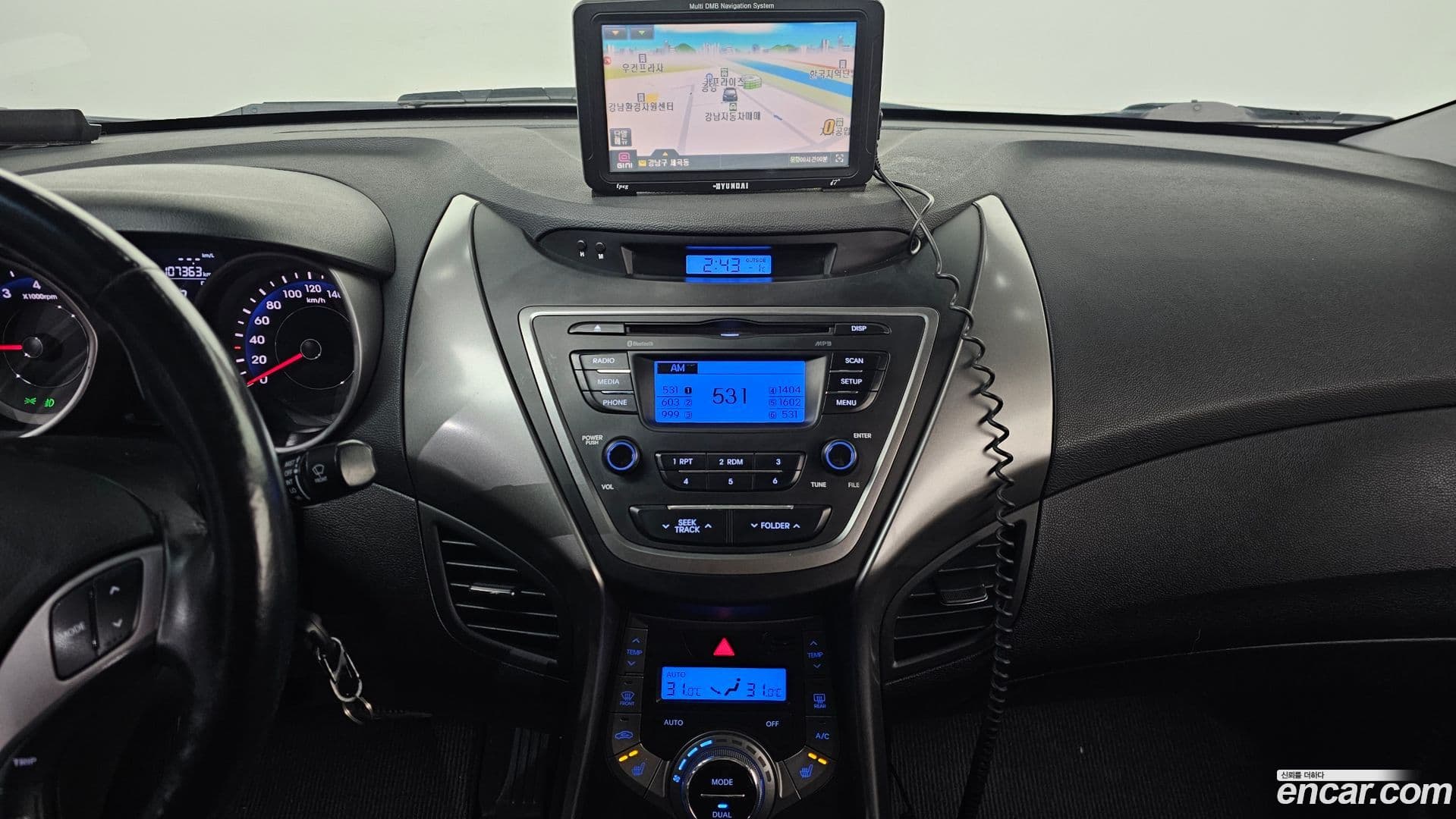 Main__Slider__Photo:AVANTE Hyundai 2013.5-13