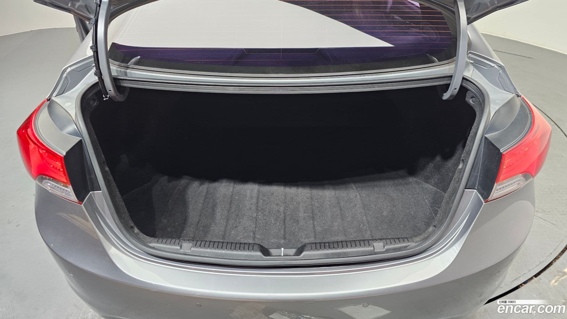 Main__Slider__Photo:AVANTE Hyundai 2013.5-19