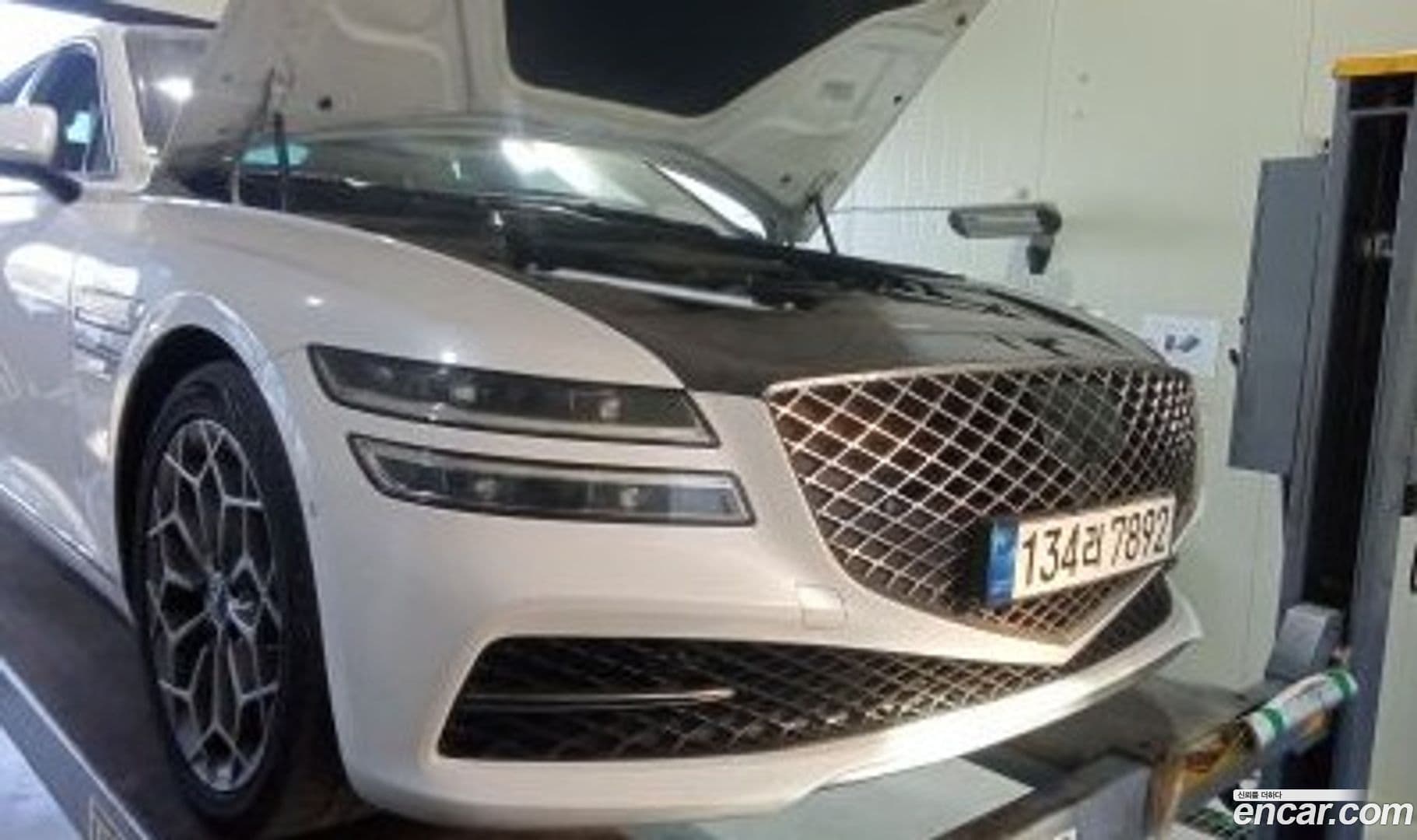 Main__Slider__Photo:G80 Genesis 2021.5-0