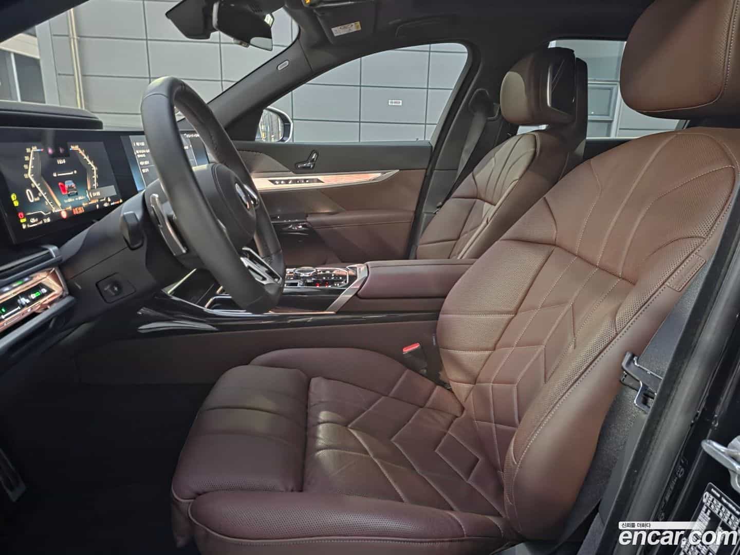 7-Series BMW 2024.10-INNER-010