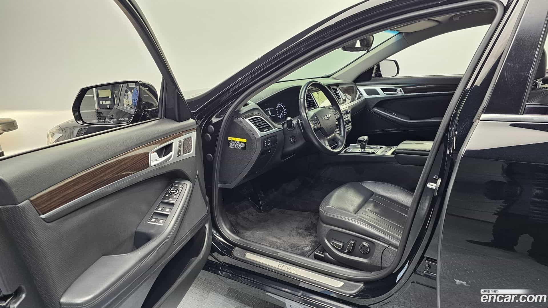 G80 Genesis 2016.10-INNER-010