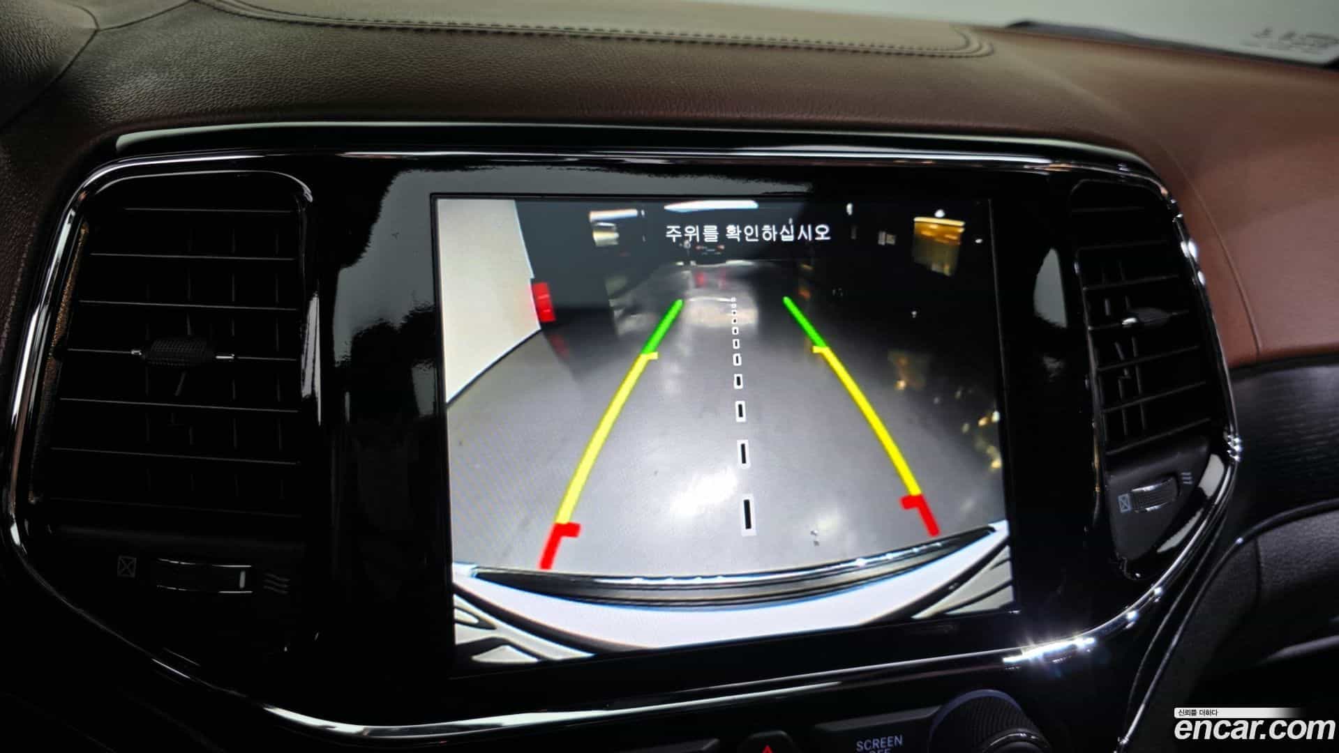 Cherokee Jeep 2020.2-OPTION-019