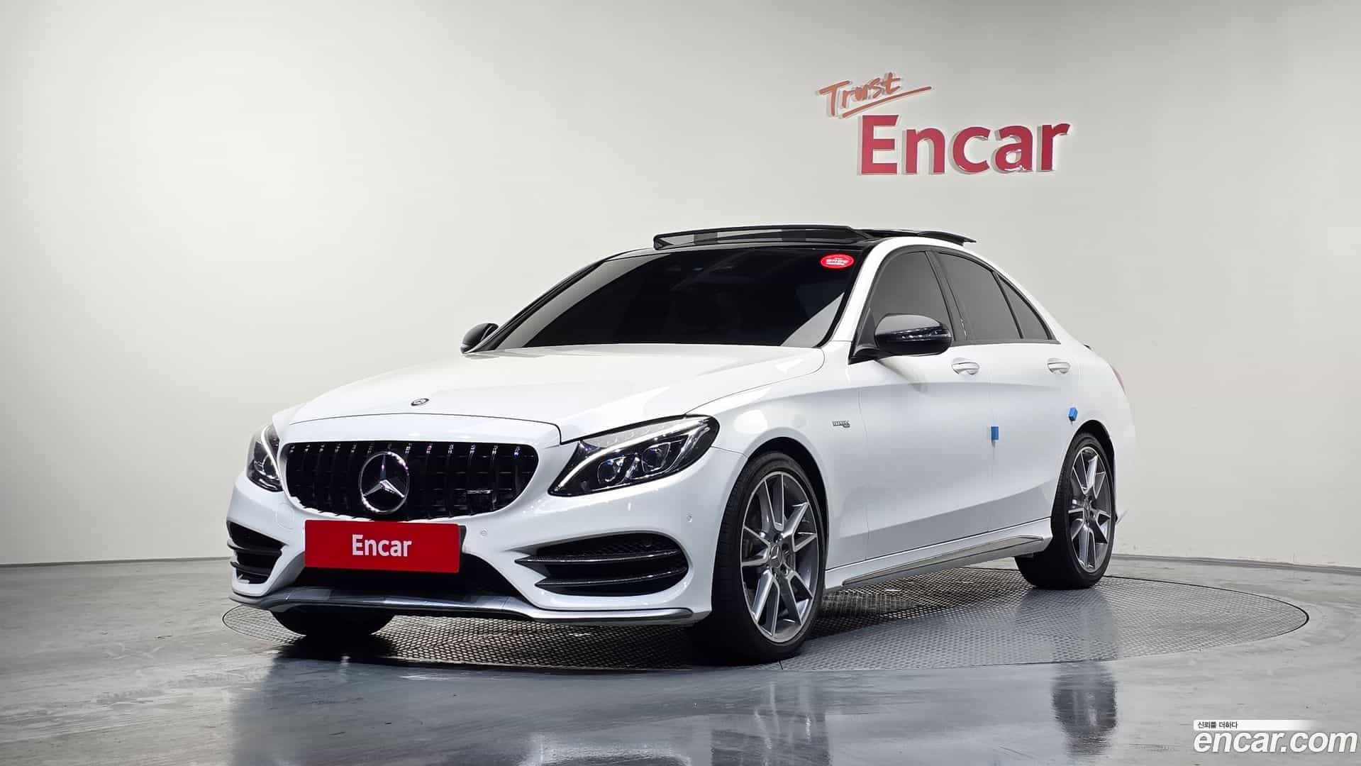 C-Class Mercedes-Benz 2017.1-OUTER-001