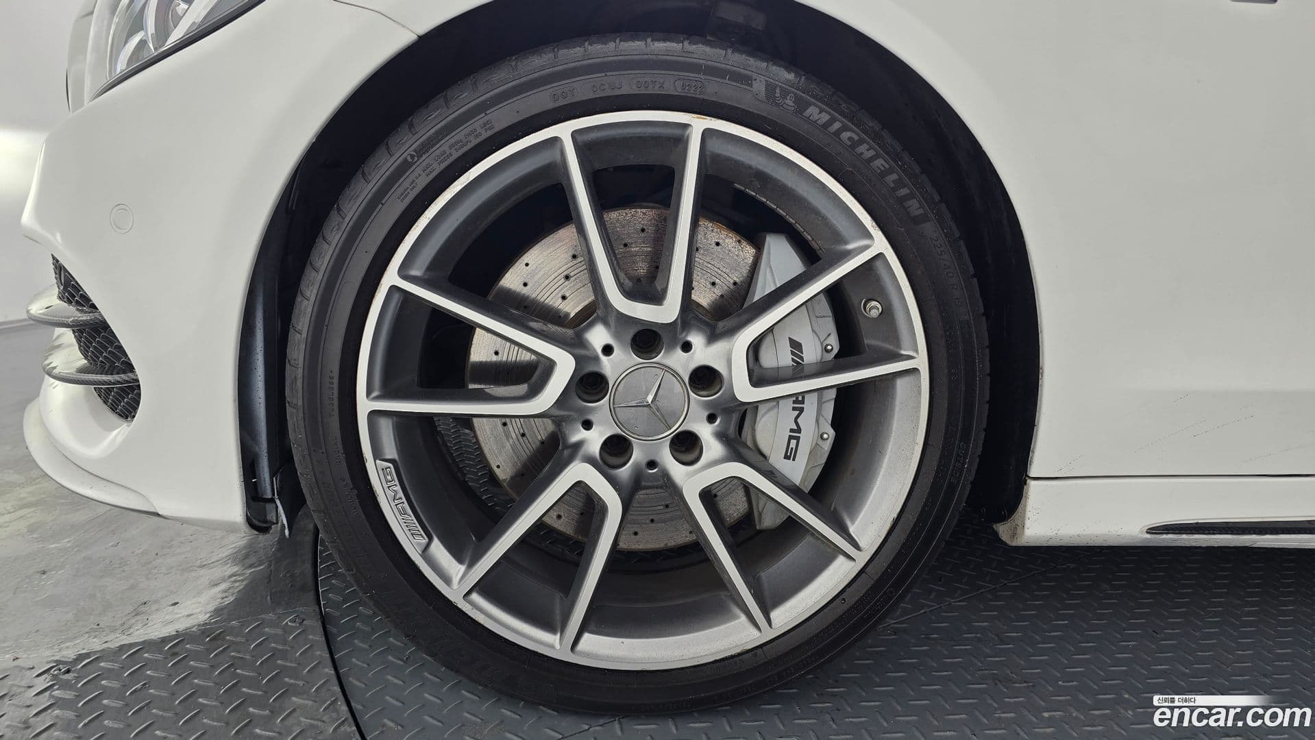 Main__Slider__Photo:C-Class Mercedes-Benz 2017.1-4