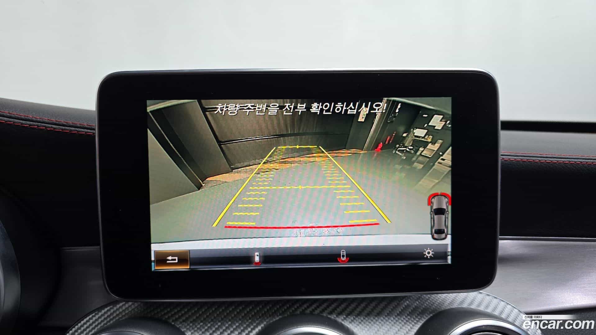 C-Class Mercedes-Benz 2017.1-OPTION-019