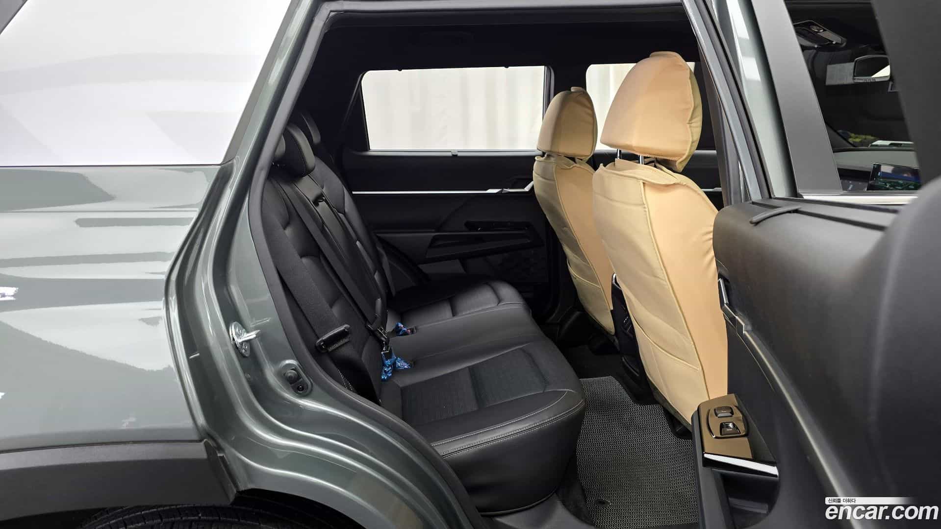 Torres KG_Mobility_Ssangyong 2023.6-OPTION-016