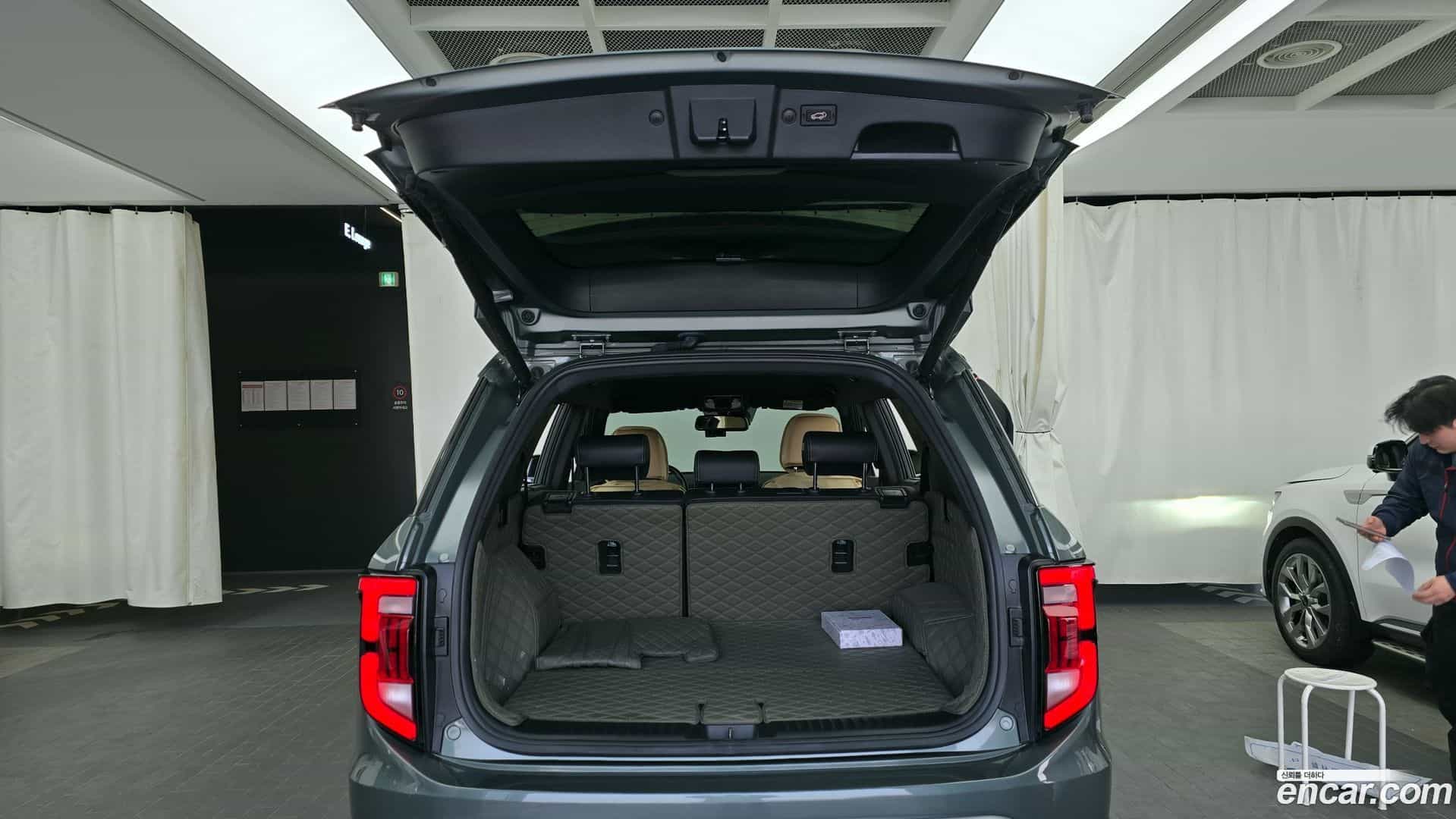 Torres KG_Mobility_Ssangyong 2023.6-OPTION-024