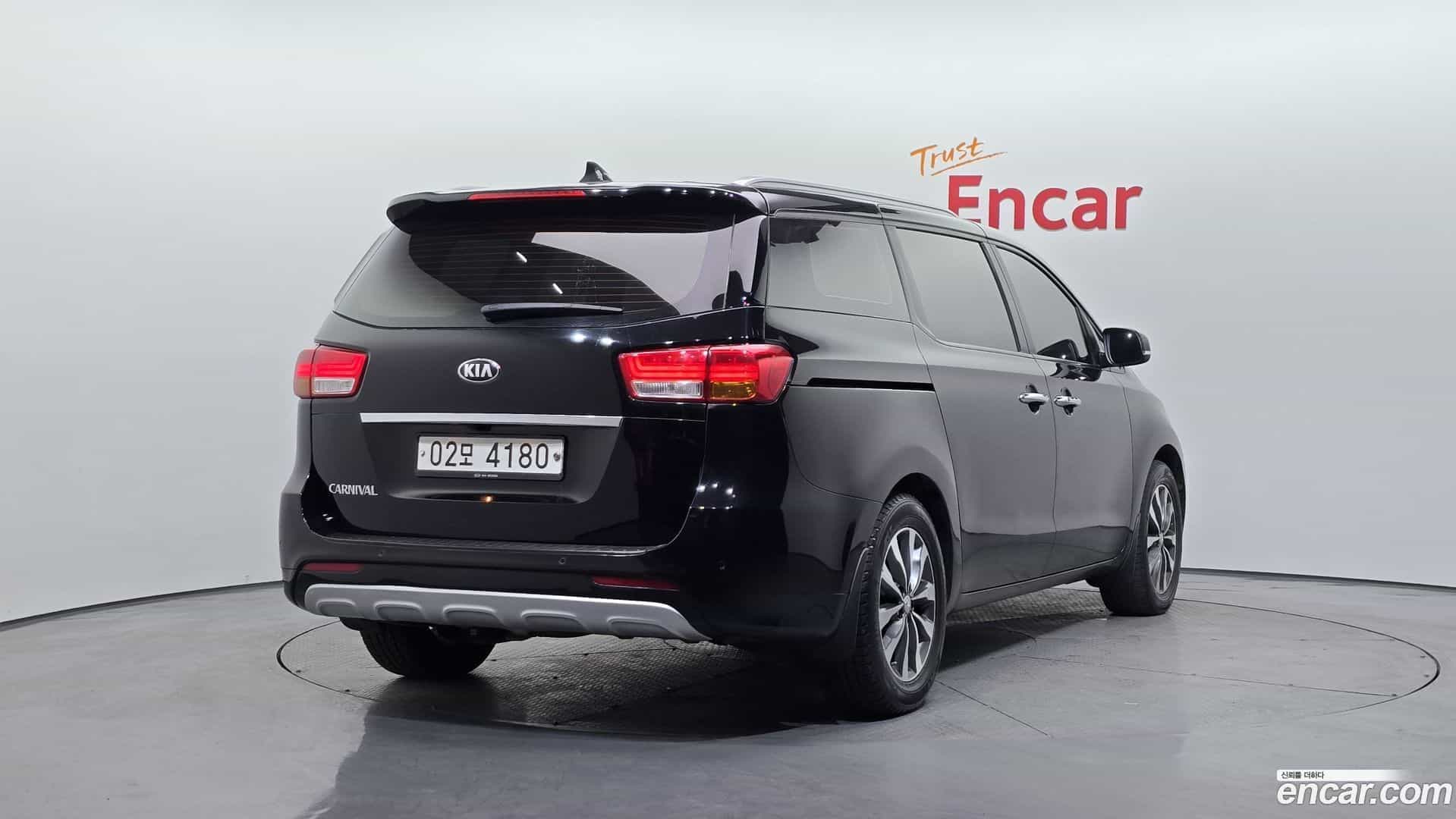 Canival Kia 2017.0-OUTER-002