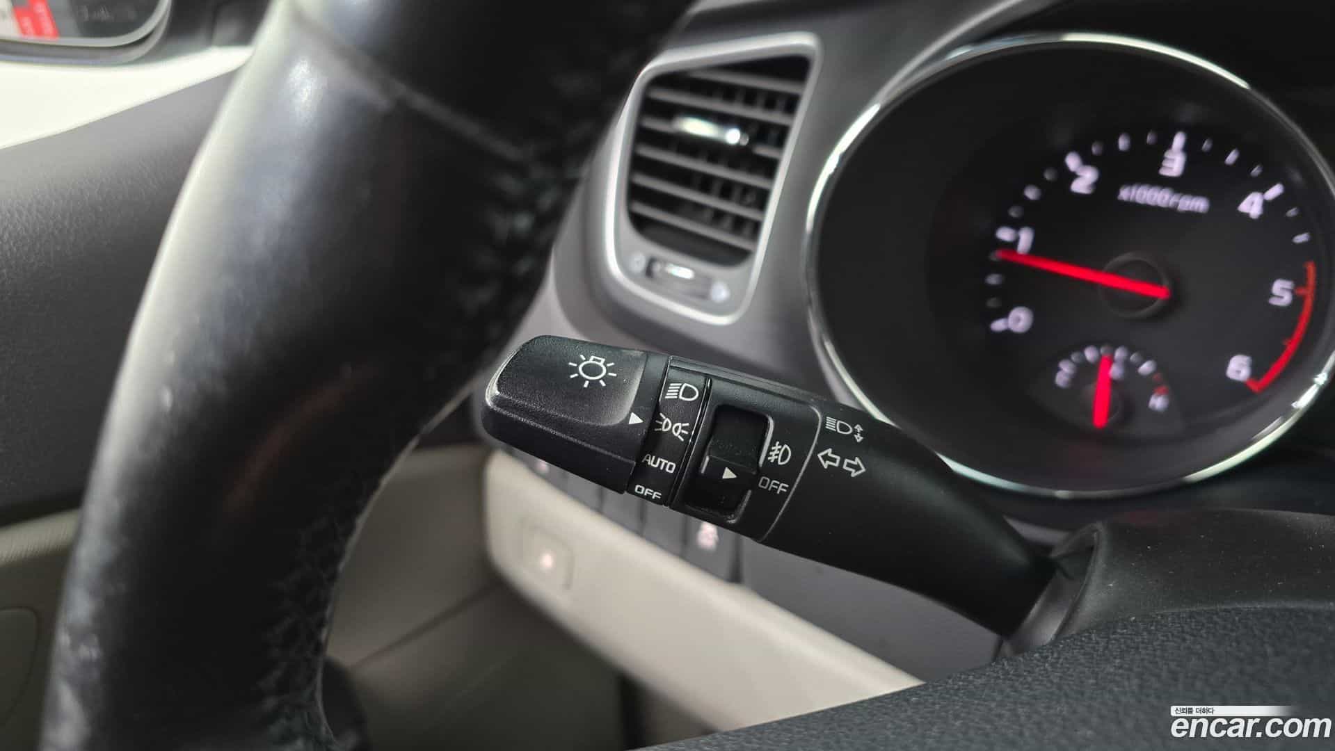 Canival Kia 2017.0-OPTION-022