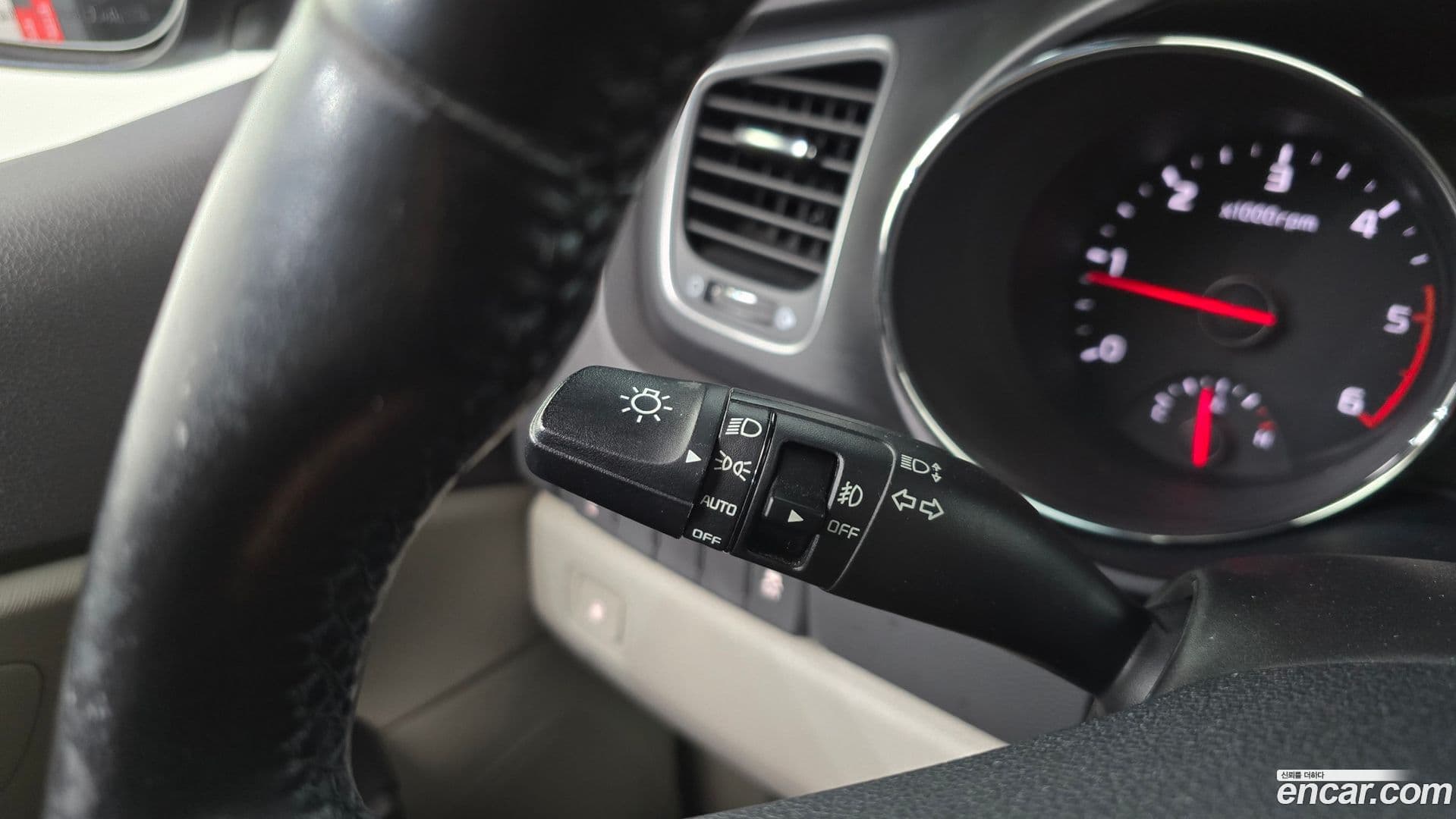 Main__Slider__Photo:Canival Kia 2017.0-17