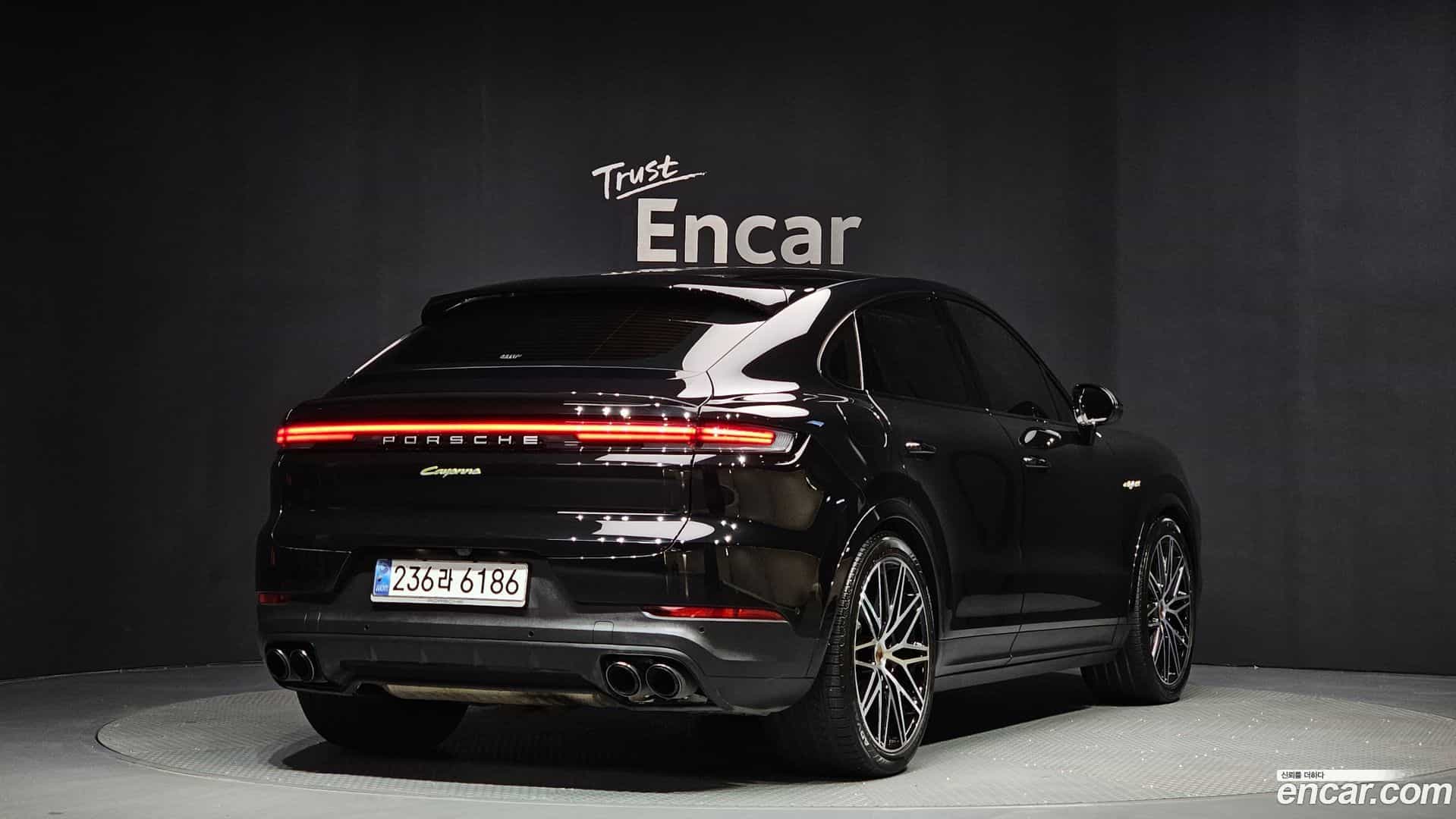 Cayenne Porsche 2024.10-OUTER-002