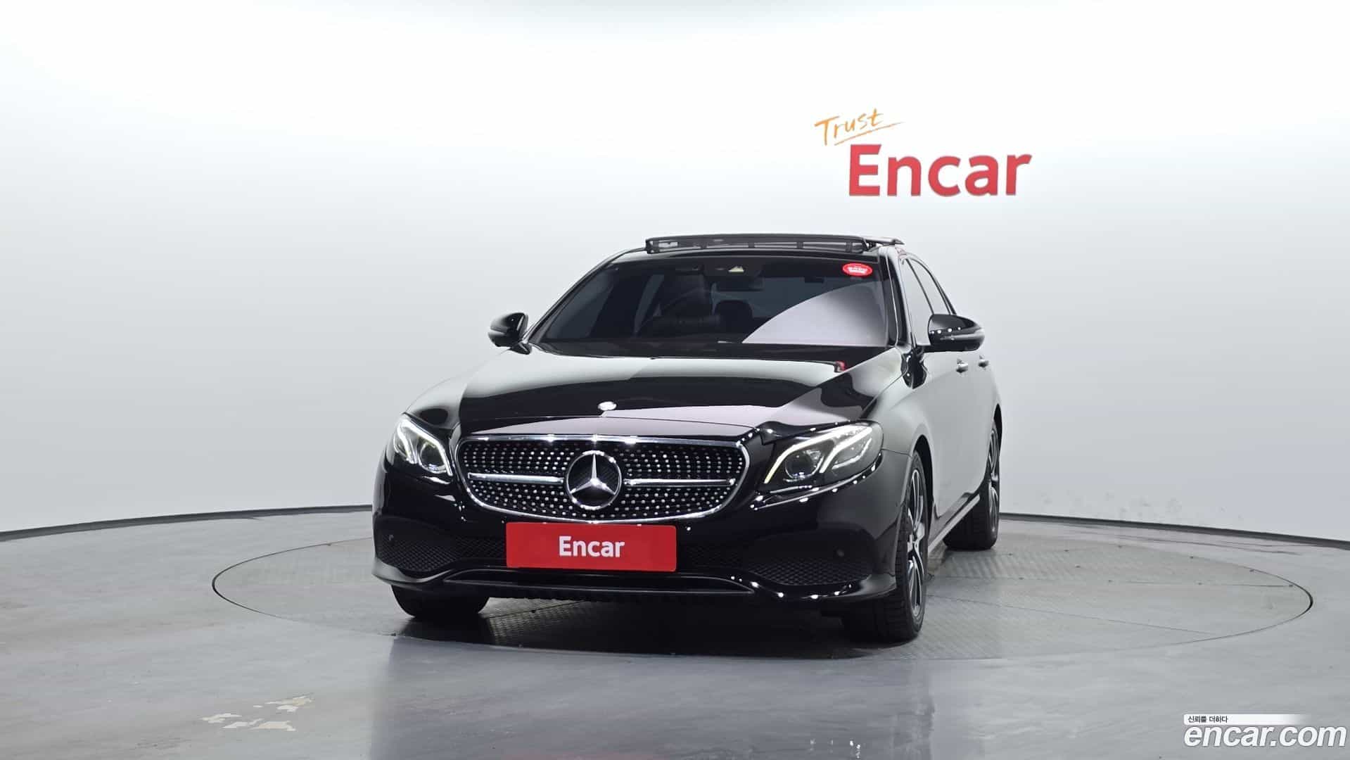 E-Class Mercedes-Benz 2017.0-OUTER-003
