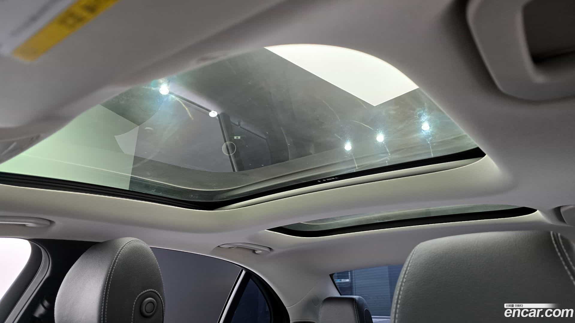 E-Class Mercedes-Benz 2017.0-OPTION-022